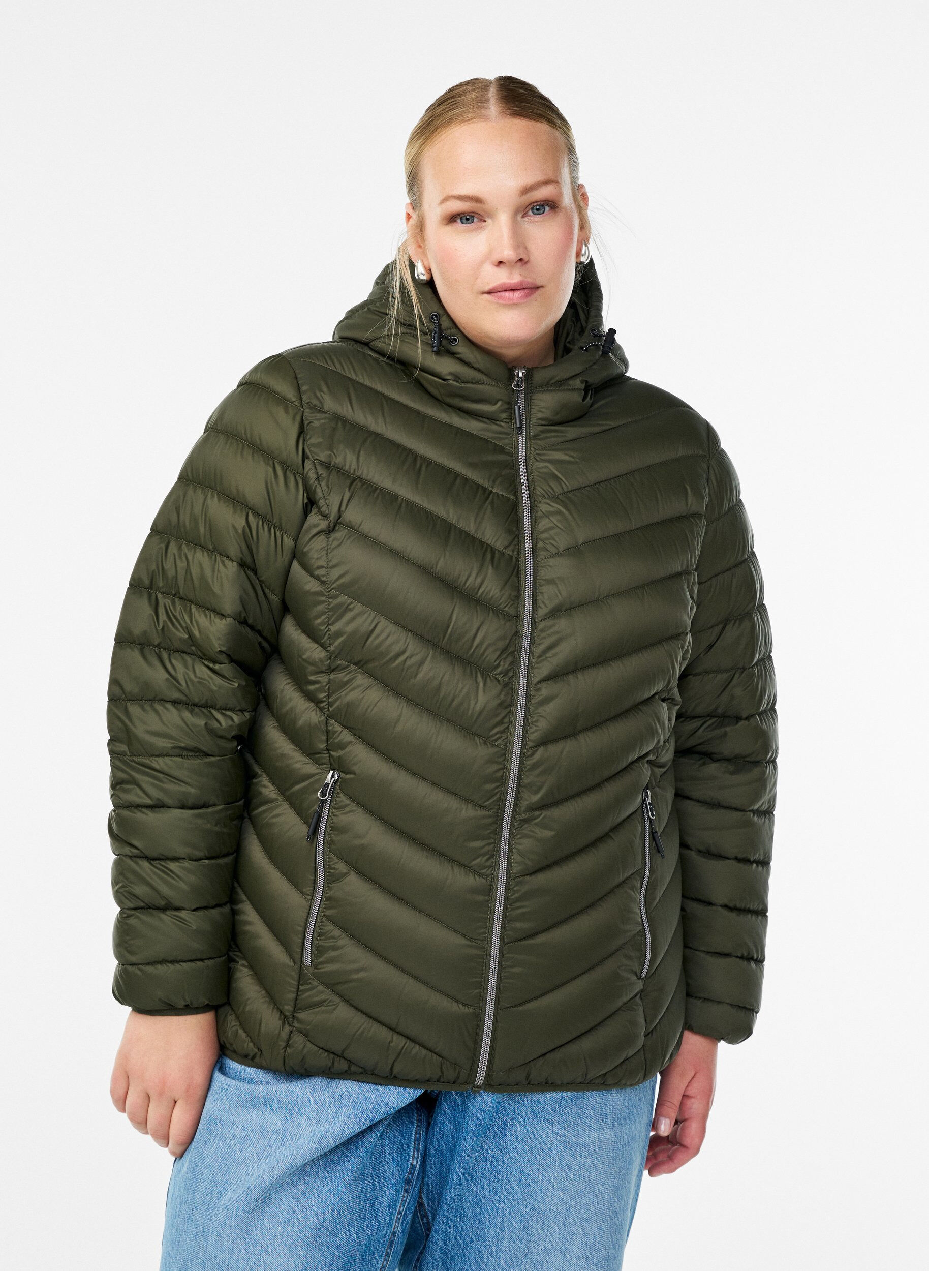 Veste l&eacute;g&egrave;re &agrave; capuche, Vert fonc&eacute;, Model