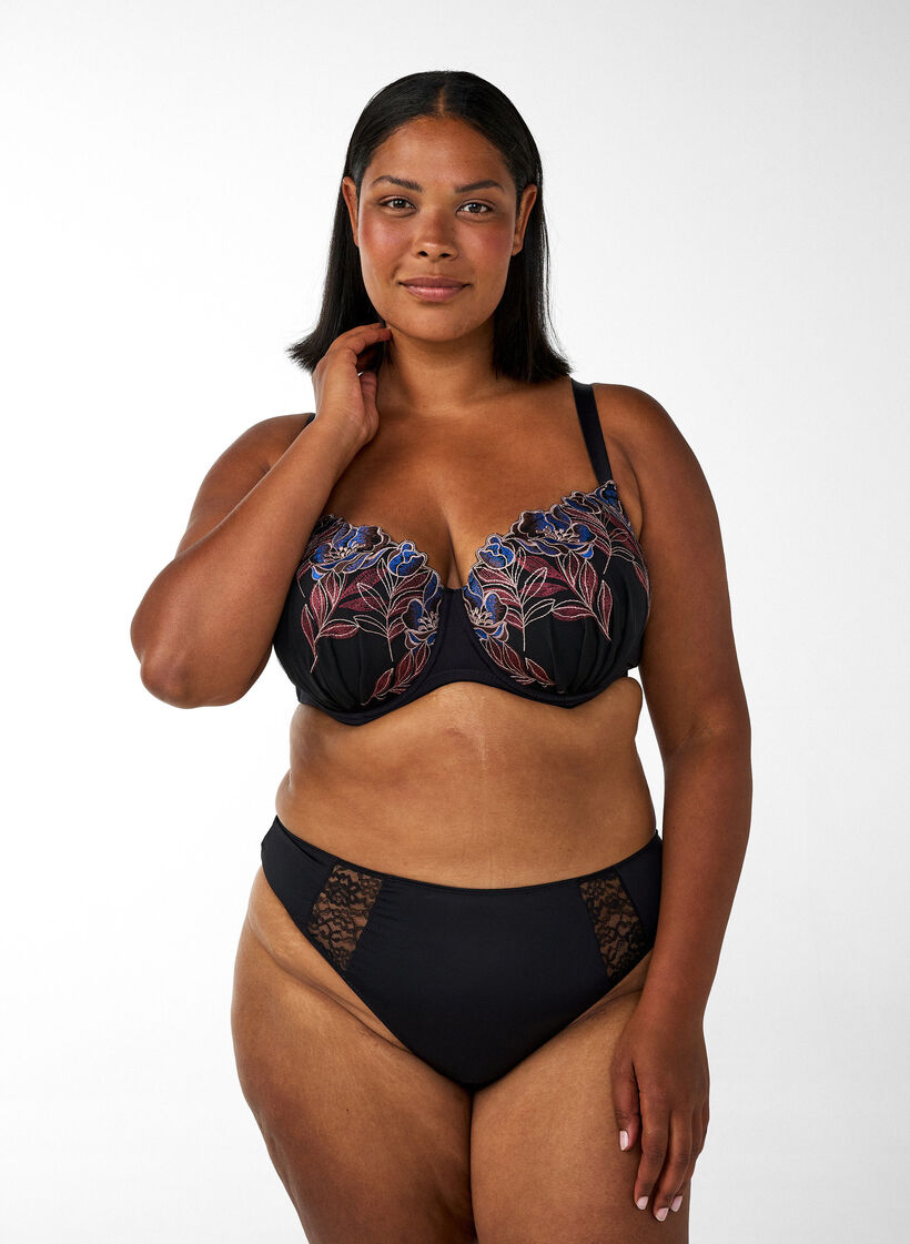Soutien-gorge moul&eacute; avec broderie florale, Noir, Model image number 1