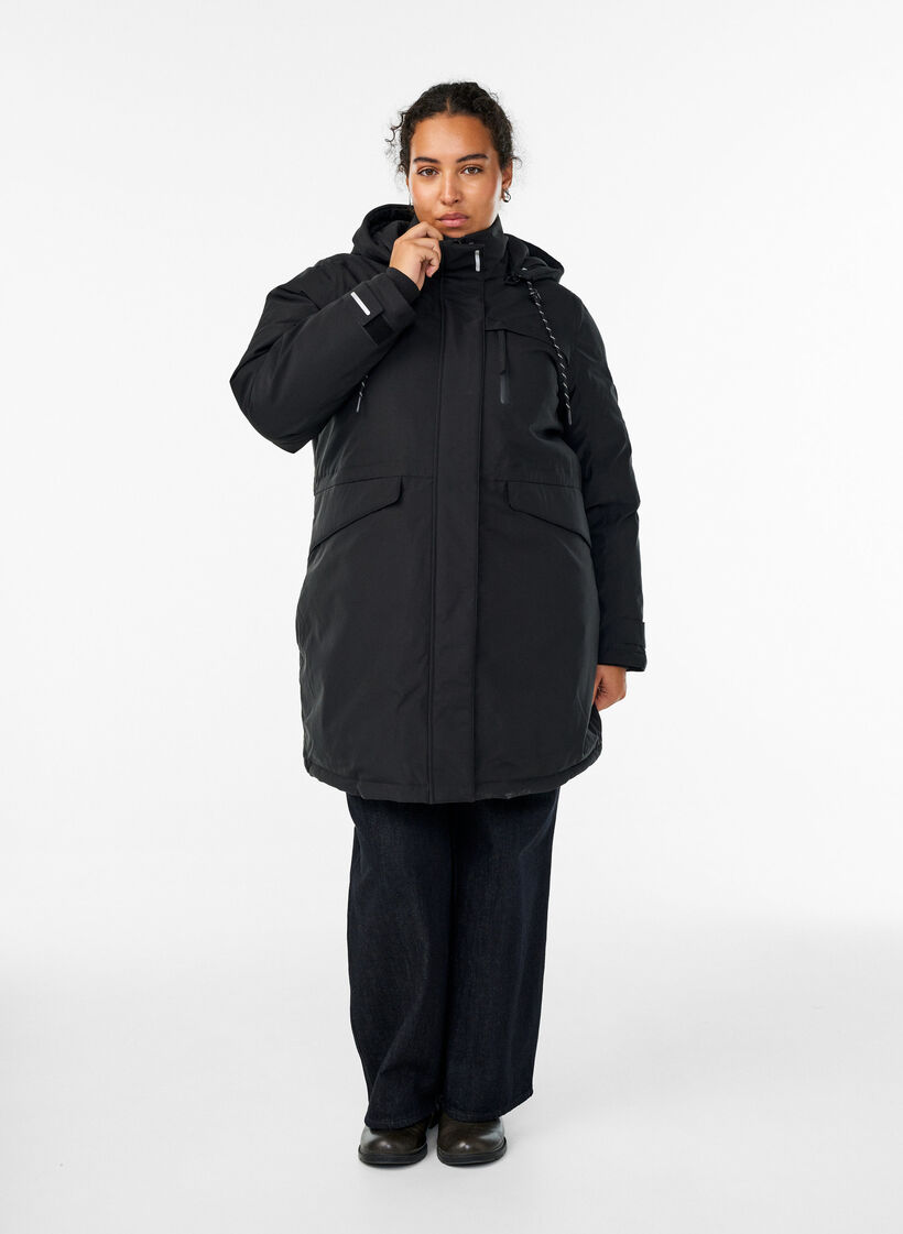 Parka d&eacute;perlante &agrave; capuche et d&eacute;tails fonctionnels, Noir, Model image number 1