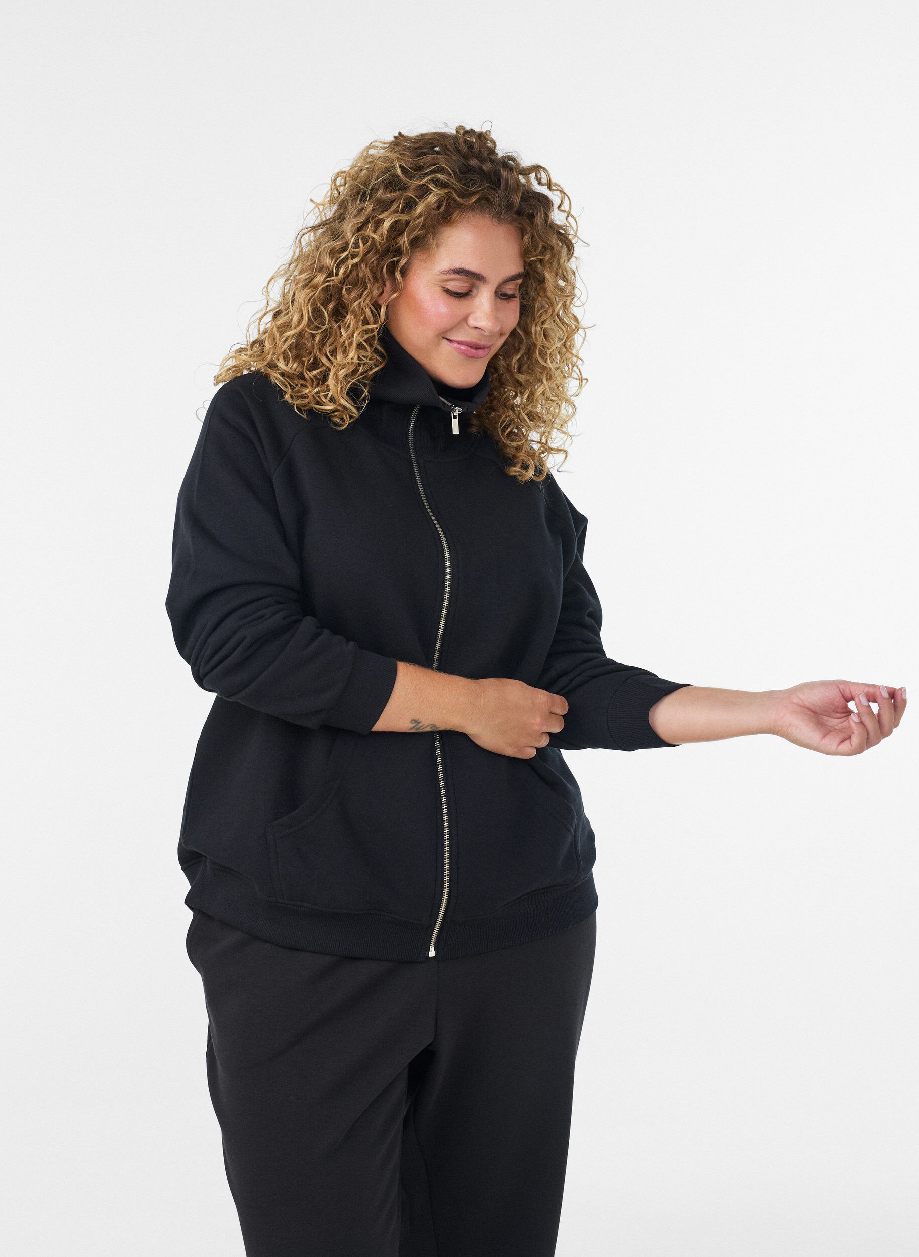 Cardigan sweat avec col montant et zip, Noir, Model
