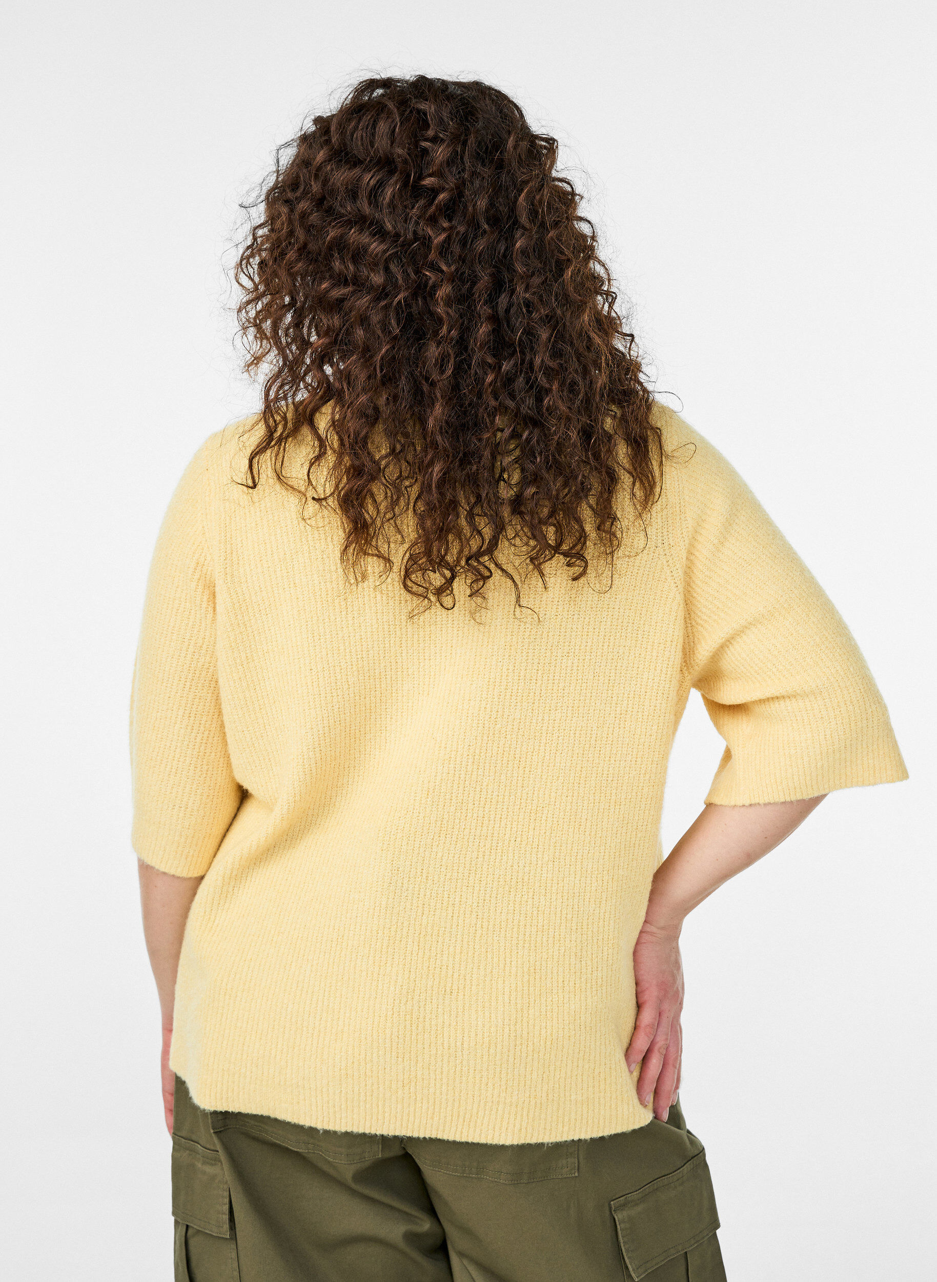 Zizzi Cardigan en maille &agrave; manches courtes avec des n&oelig;uds, Jaune clair, Model image number 2
