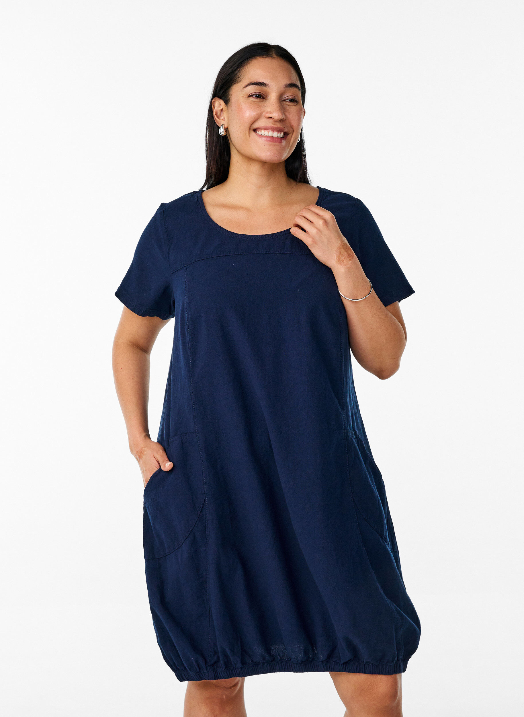 Robe en coton &agrave; manches courtes, Bleu, Model