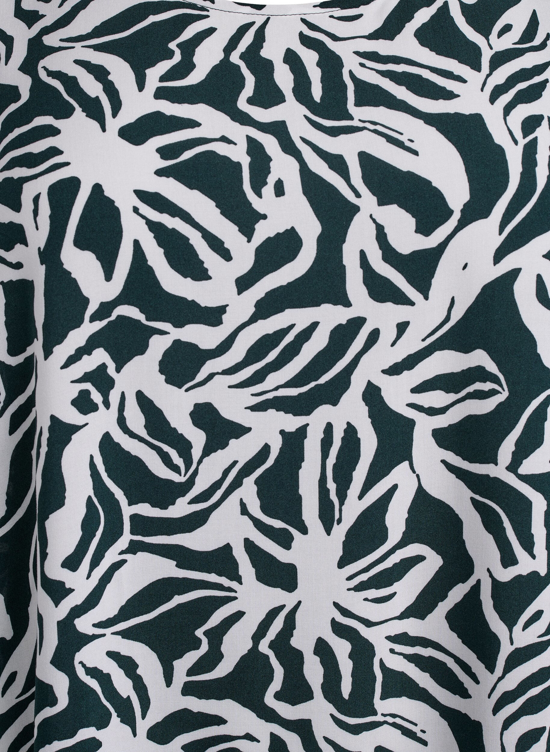 Zizzi FLASH - Robe en viscose avec d&eacute;coupe, Vert fonc&eacute;, Packshot image number 2