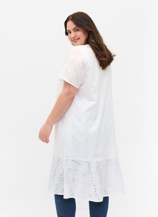 Robe en coton à manches courtes avec broderie anglaise, Bright White, Model image number 1