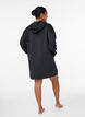 Robe sweat courte &agrave; capuche avec poche kangourou, Noir, Model image number 2