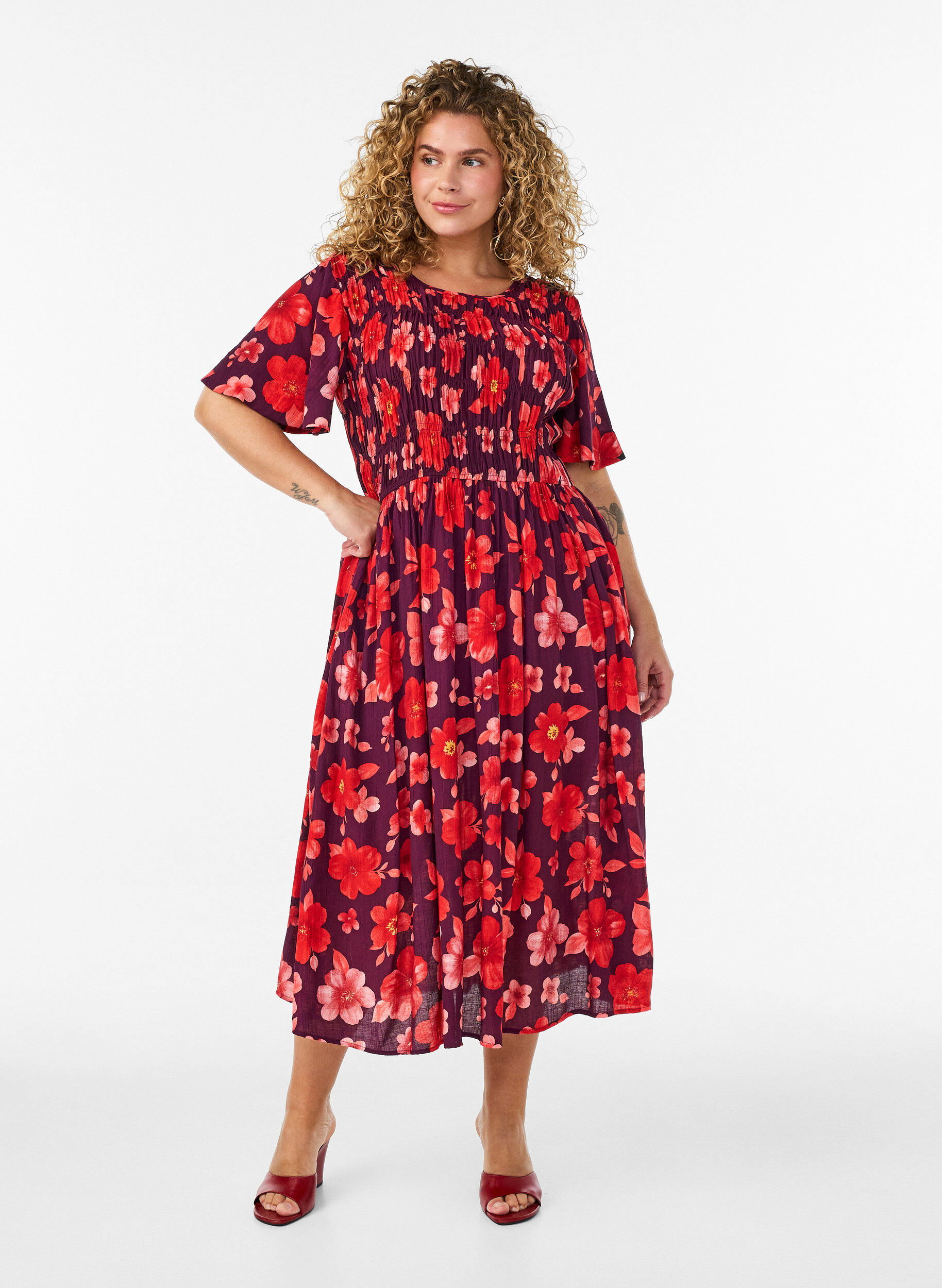 Robe avec smocks et imprim&eacute; floral, Violet, Model