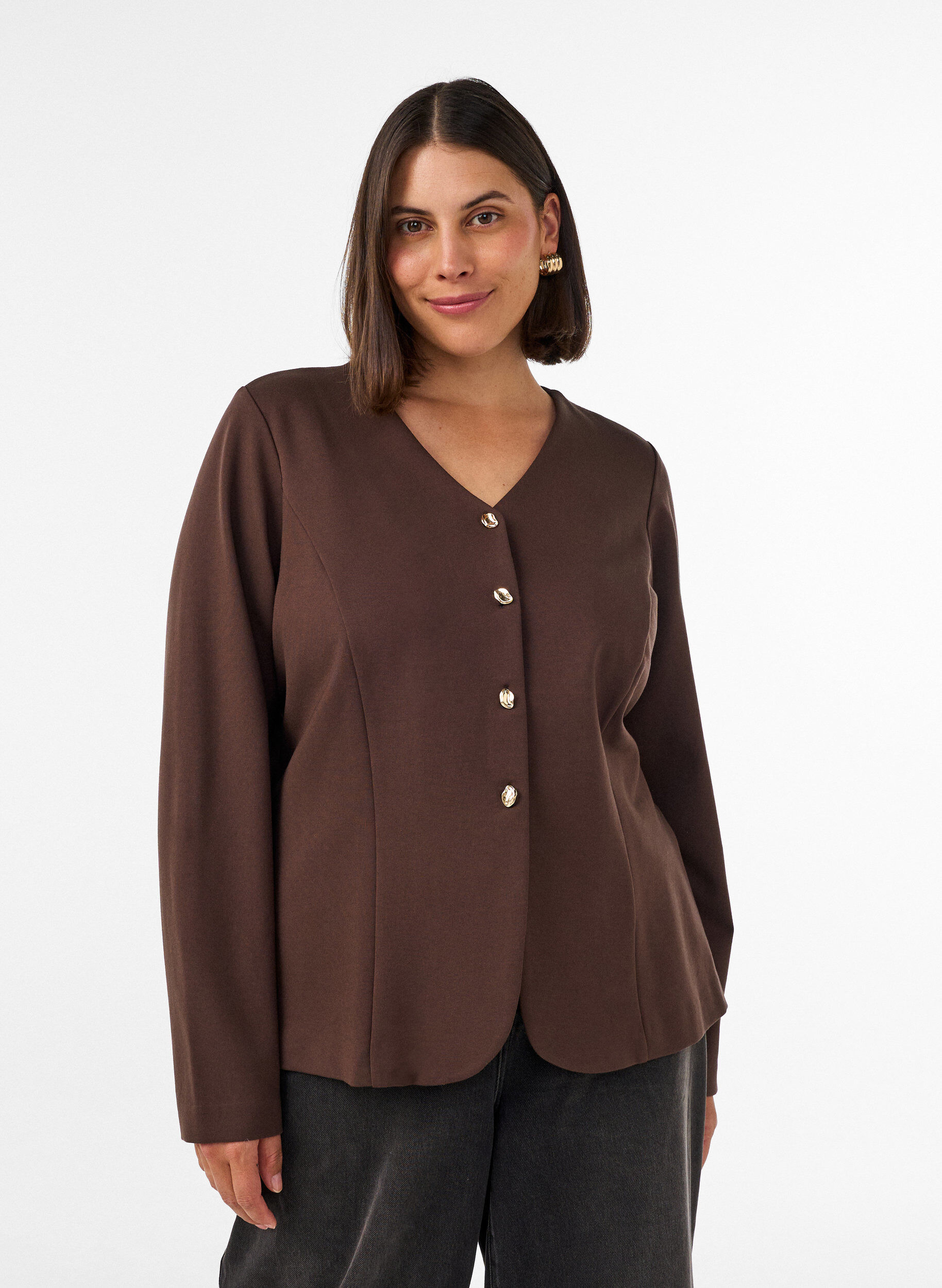 Cardigan ajust&eacute; en jersey avec boutons d&eacute;coratifs, Marron, Model