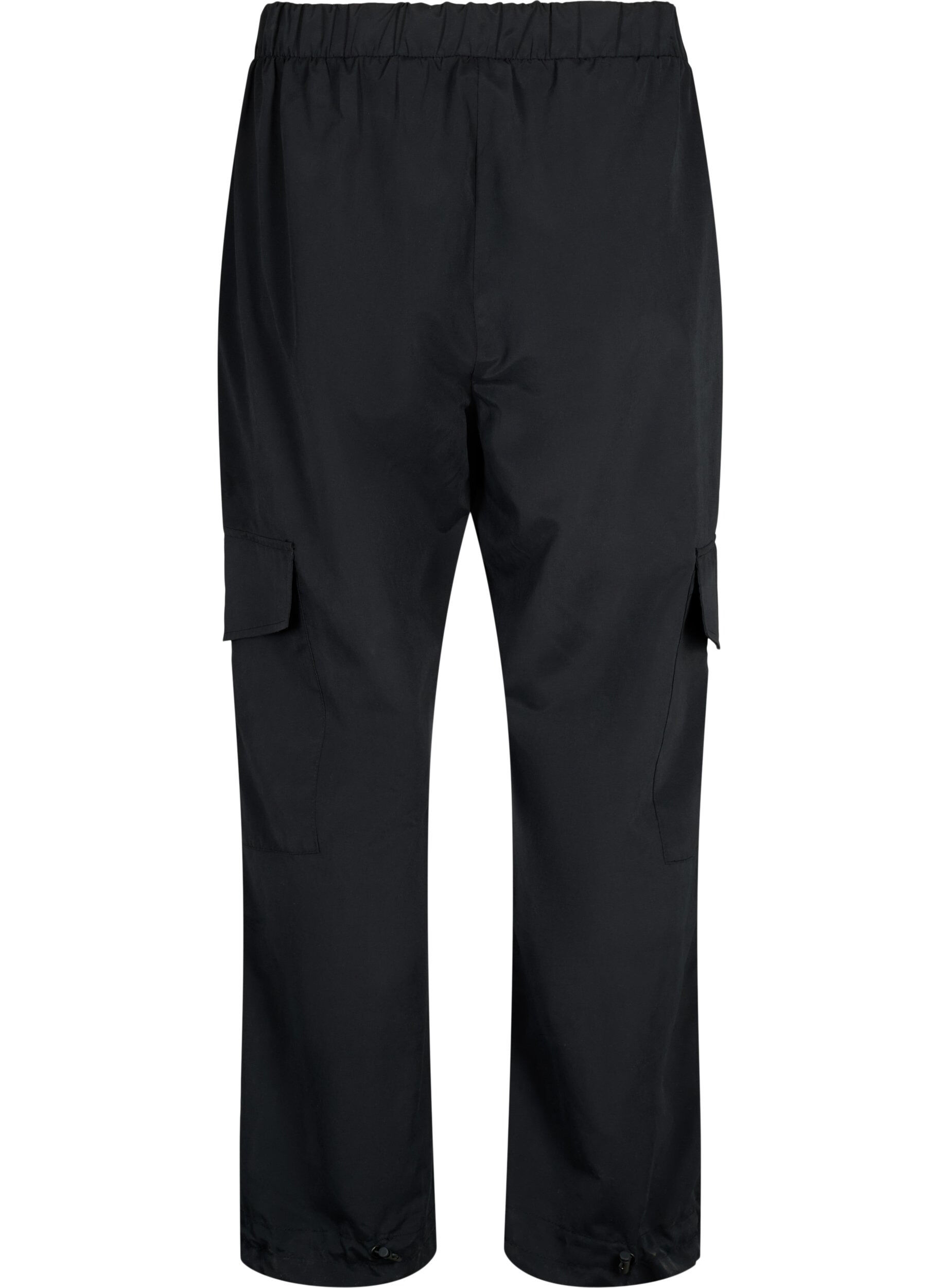 Zizzi Pantalon cargo court avec &eacute;lastique r&eacute;glable, Black, Packshot image number 1