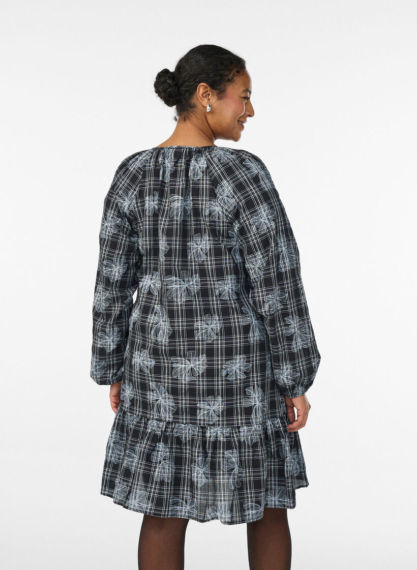 Robe courte à imprimé à carreaux et floral, Noir, Model image number 2