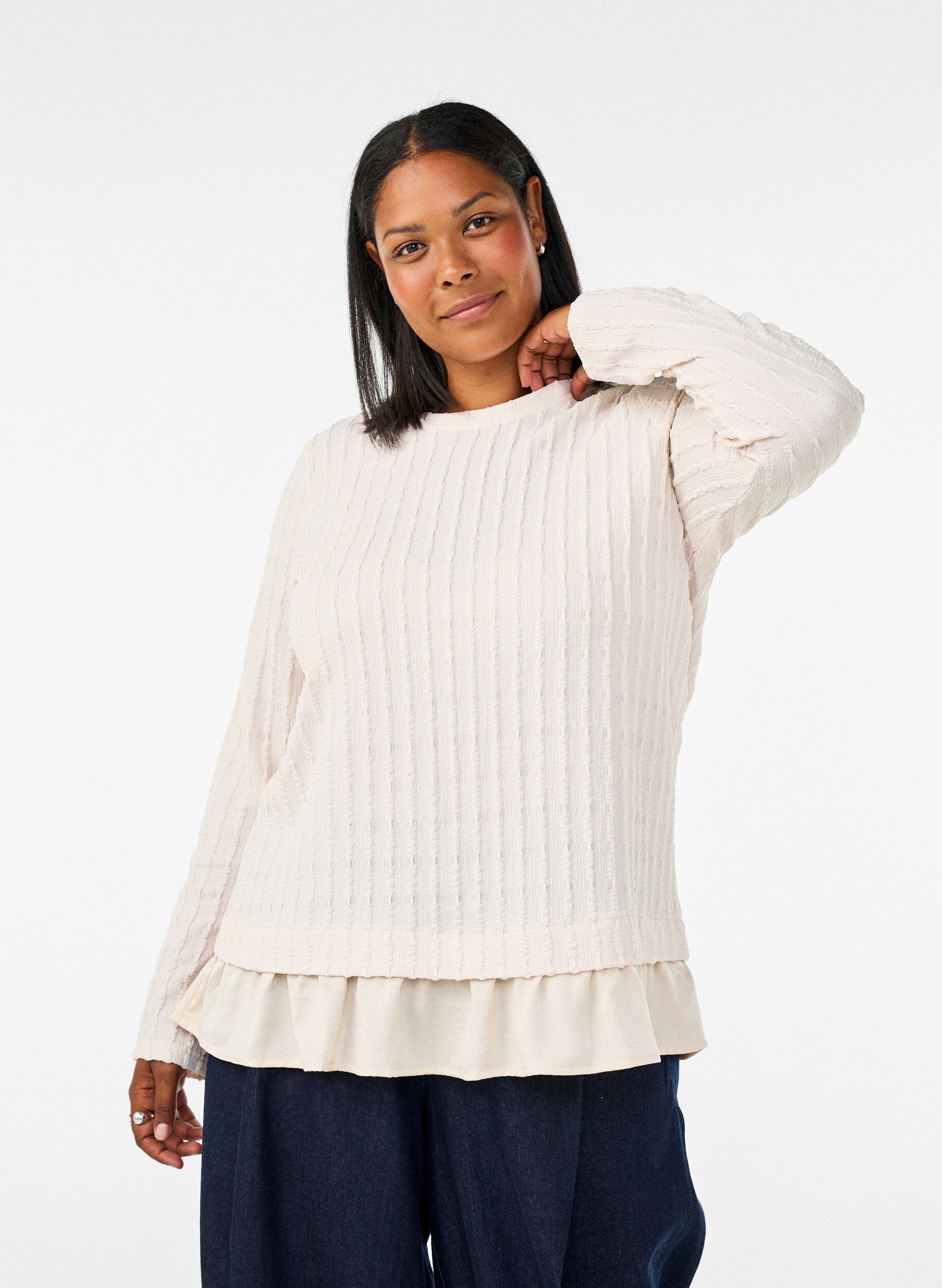ZizziBlouse structur&eacute;e avec ourlet &agrave; volants, Vanille, Model image number 0