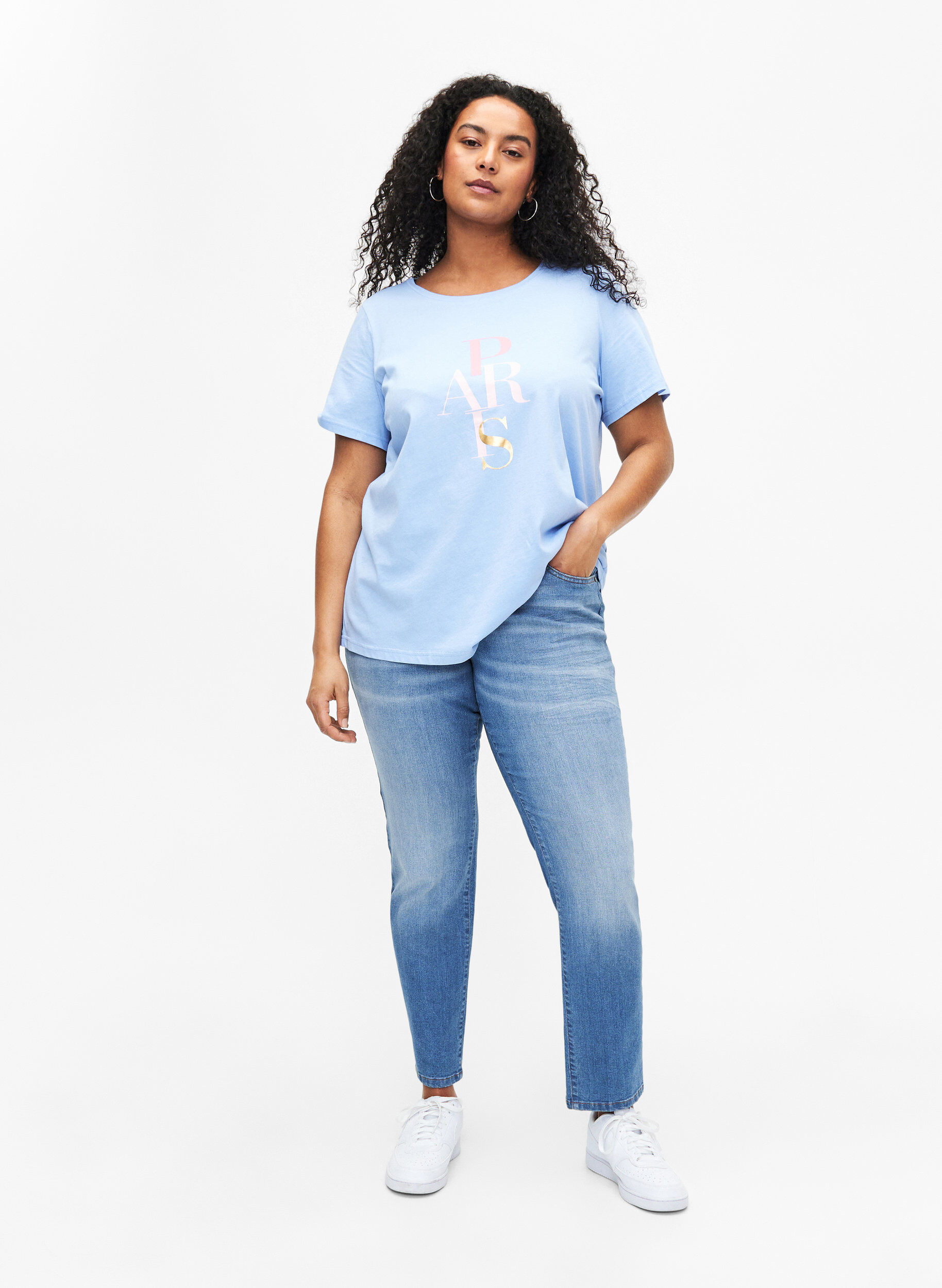 Zizzi T-shirt en coton avec imprim&eacute; texte, Serenity w. Paris, Model image number 2