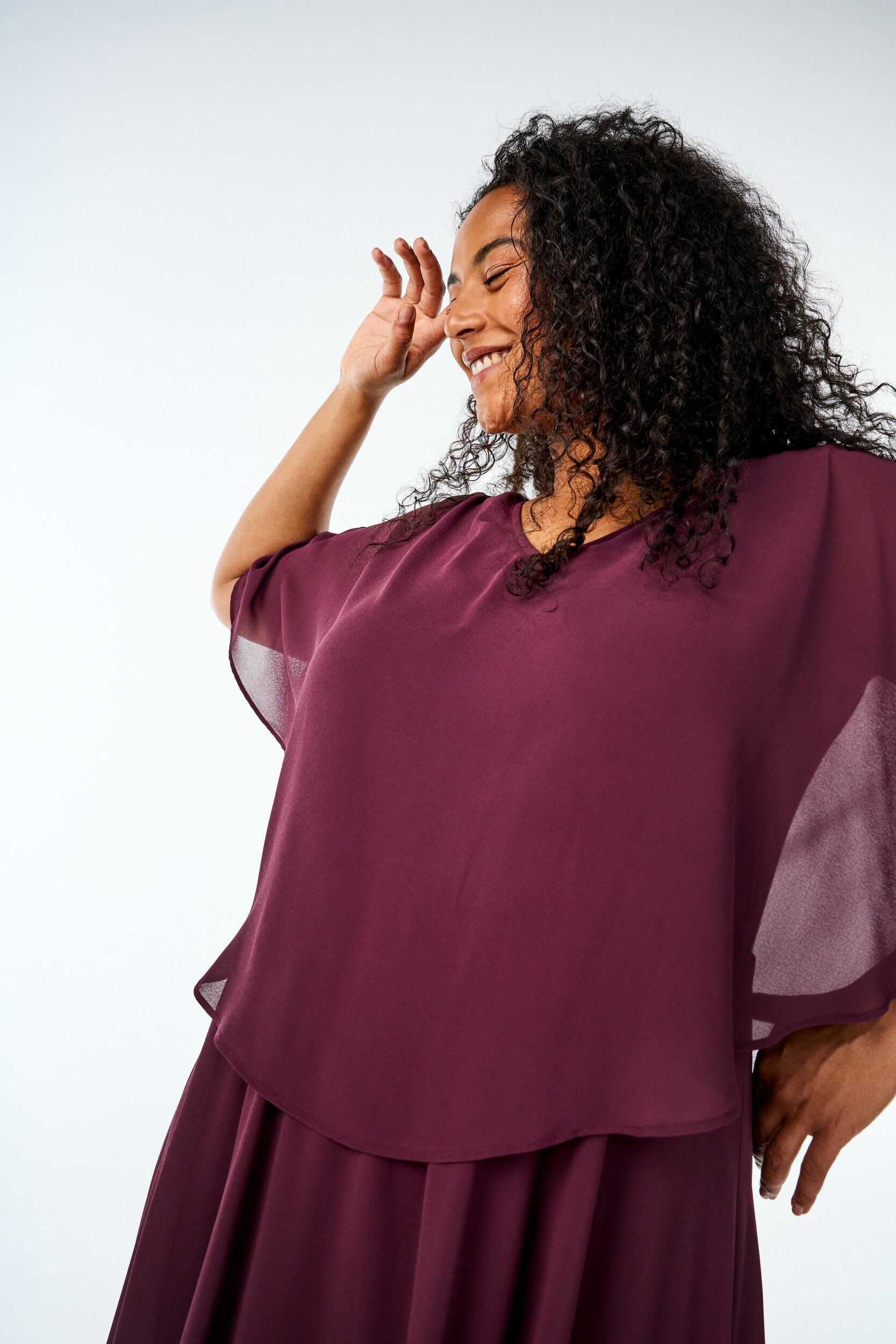 Zizzi Robe longue de ligne A avec des manches courtes, Winetasting, Image image number 0