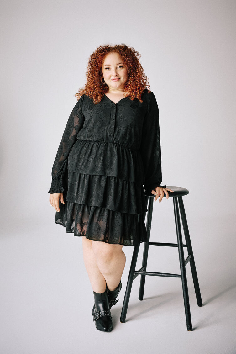 Robe à volants, , Model