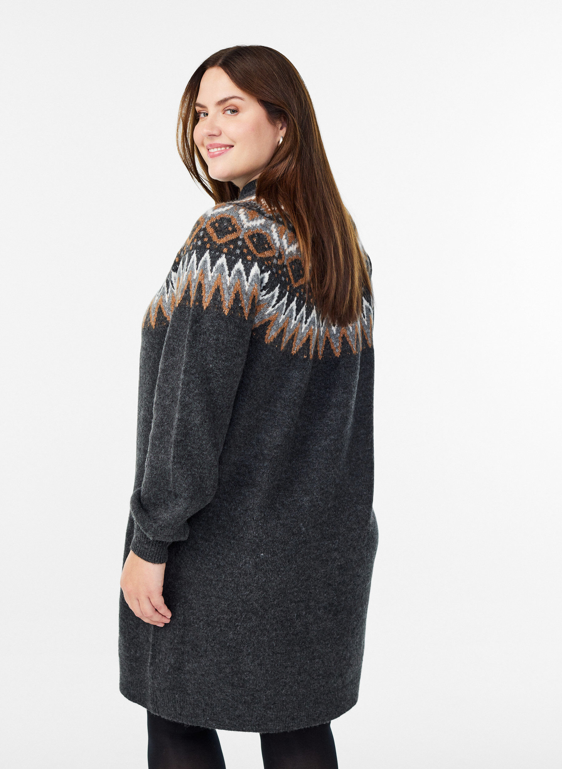 Zizzi Robe en maille jacquard avec manches ballon, Gris anthracite, Model image number 2