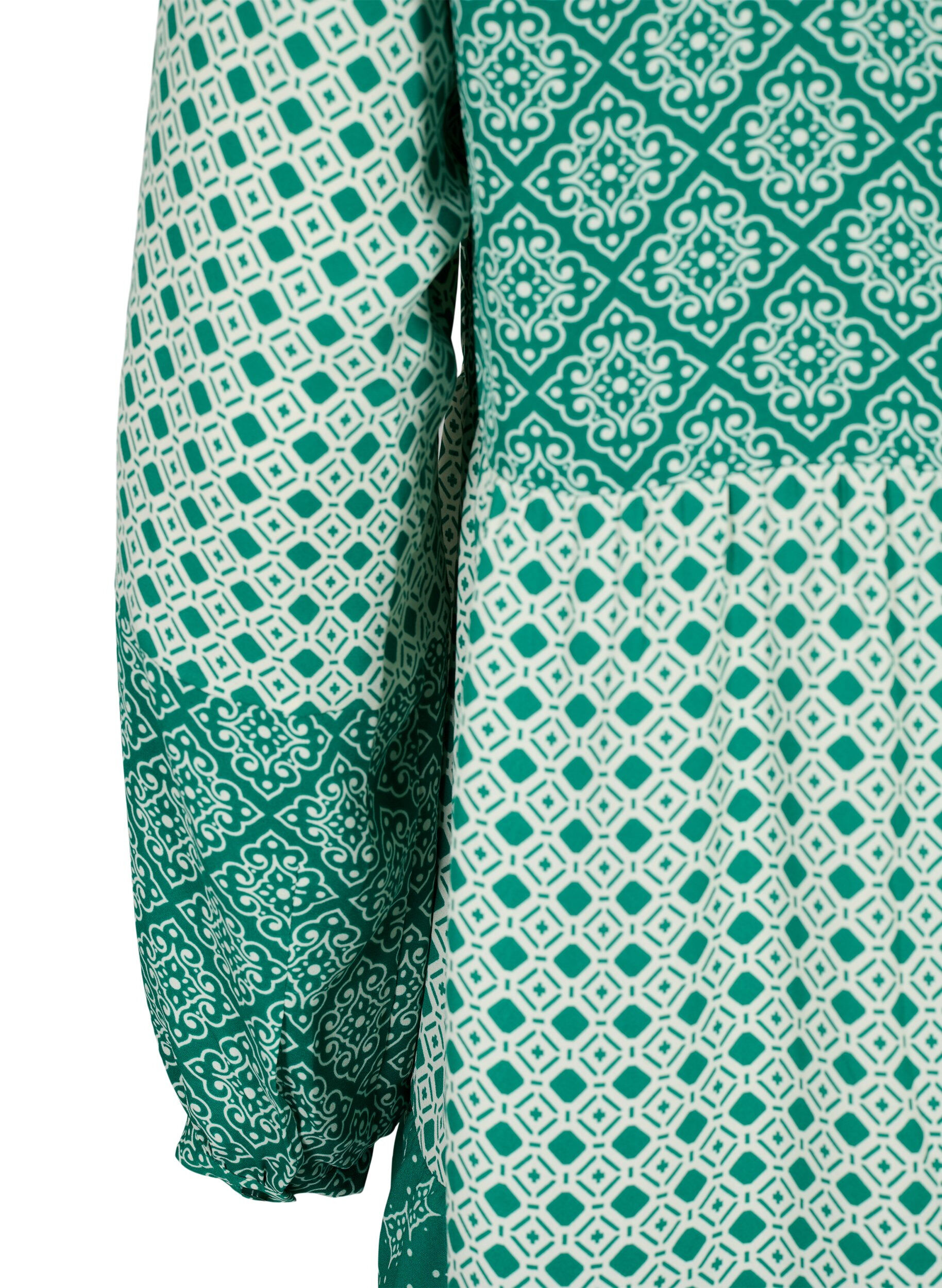 Zizzi Robe trap&egrave;ze avec motifs et lignes de coupe, Green AOP, Packshot image number 3