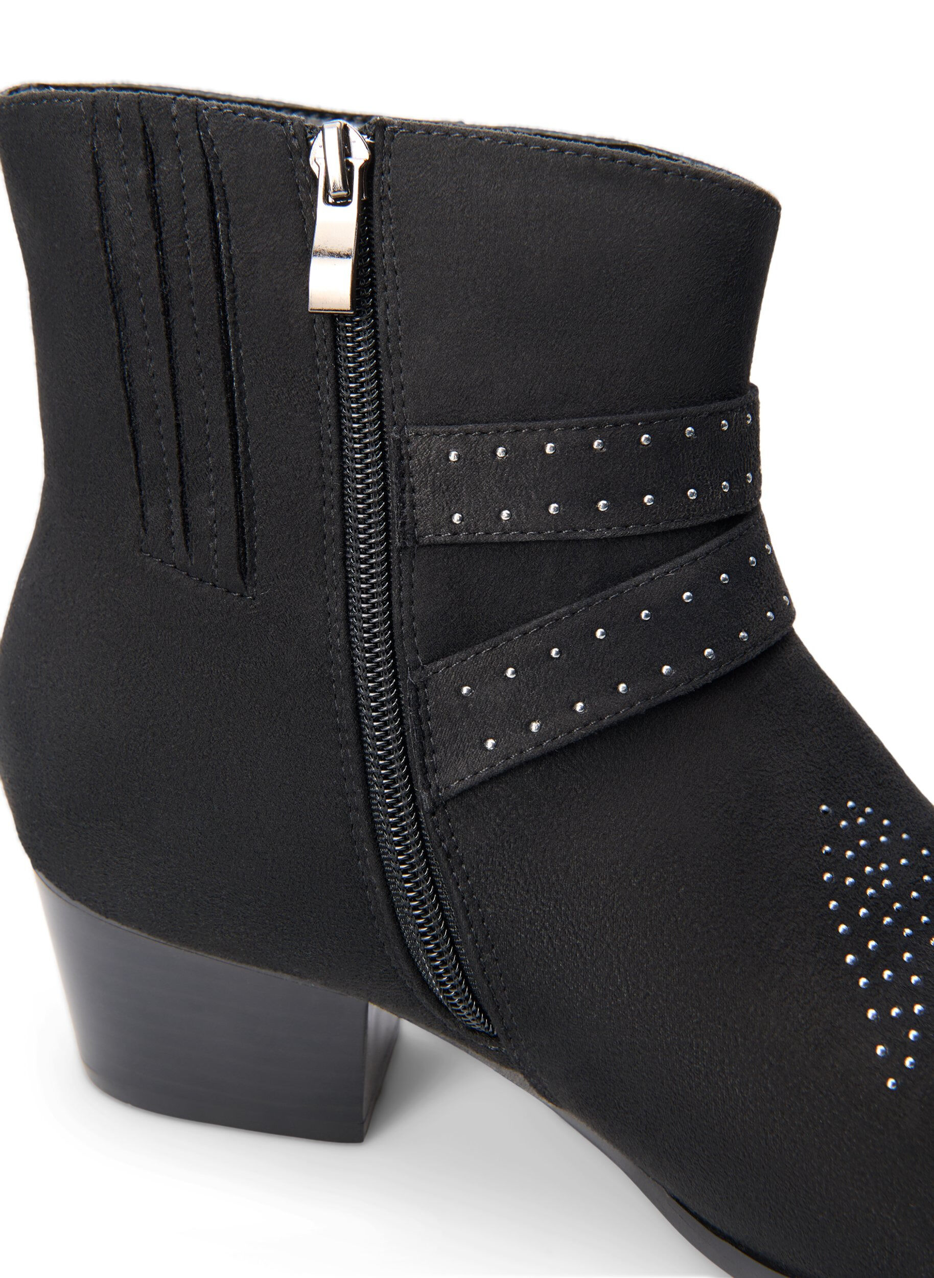 Zizzi Large - Botte courte avec clous et boucles, Black, Packshot image number 4
