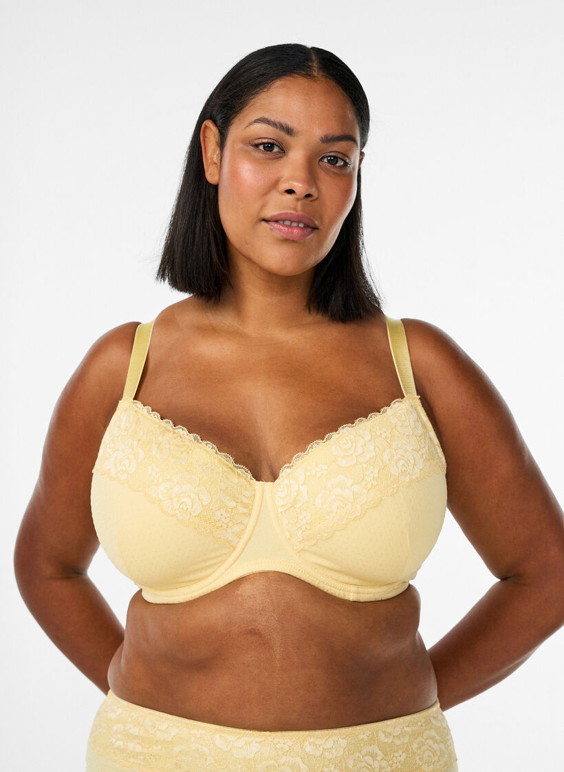 Soutien-gorge rembourr&eacute; avec dentelle et texture dobby, Jaune clair, Model image number 0