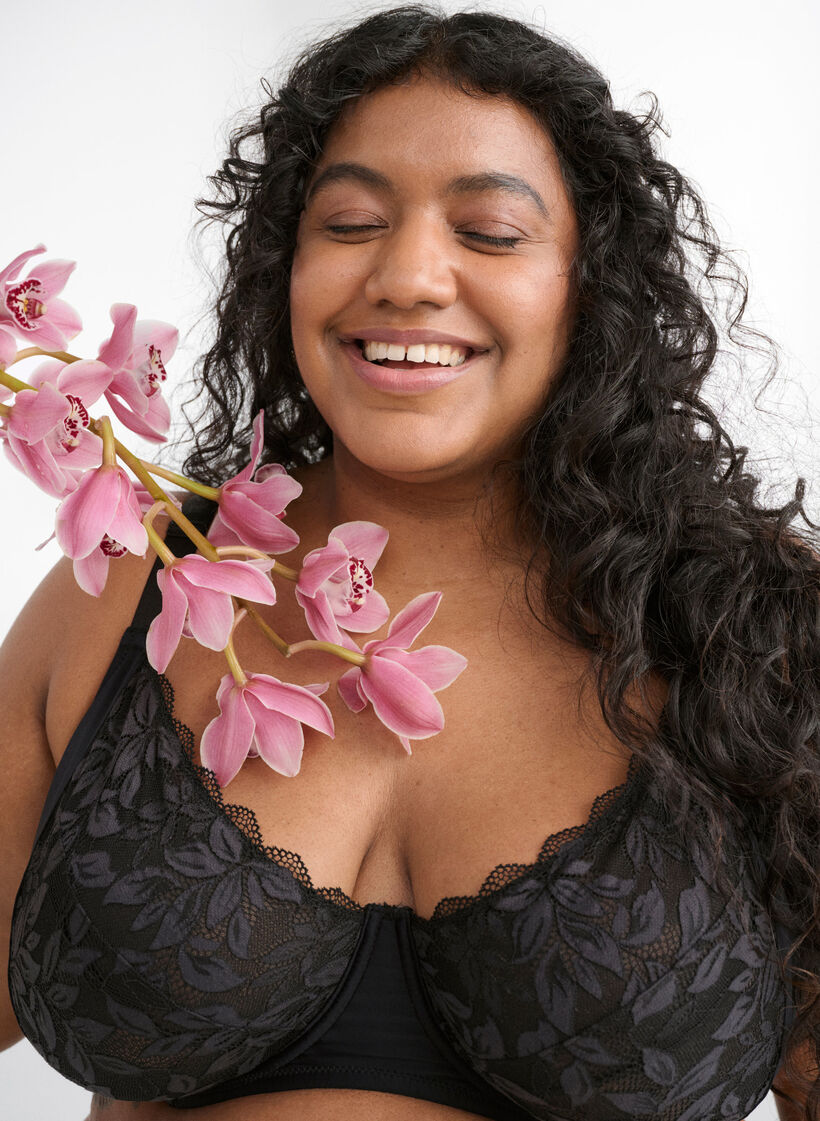 Soutien-gorge couvrant en dentelle, Noir, Image image number 0