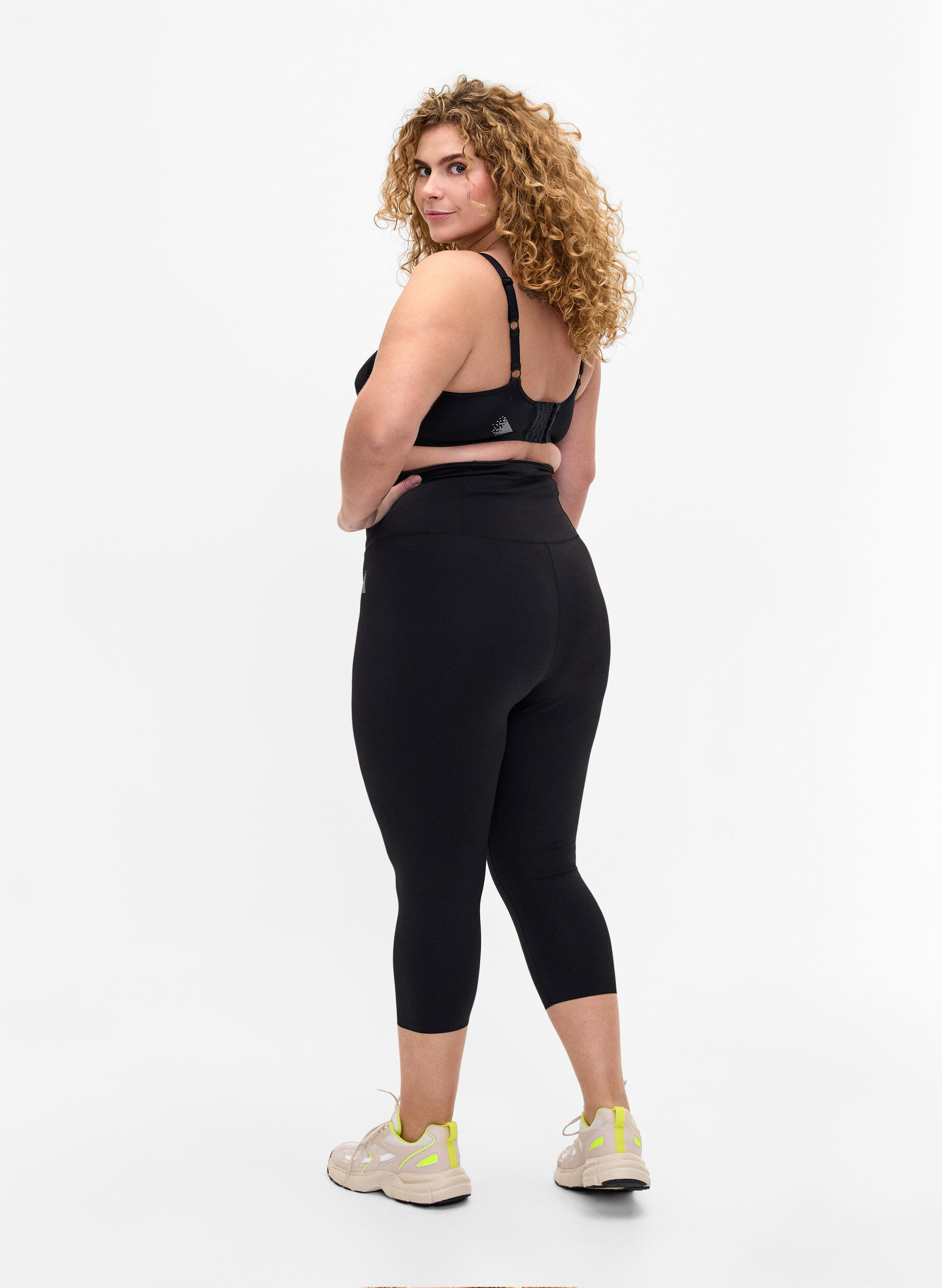 Zizzi LEGGINGS CORE SUPER TENSION - Leggings de sport 3/4 avec poche, Black, Model image number 1