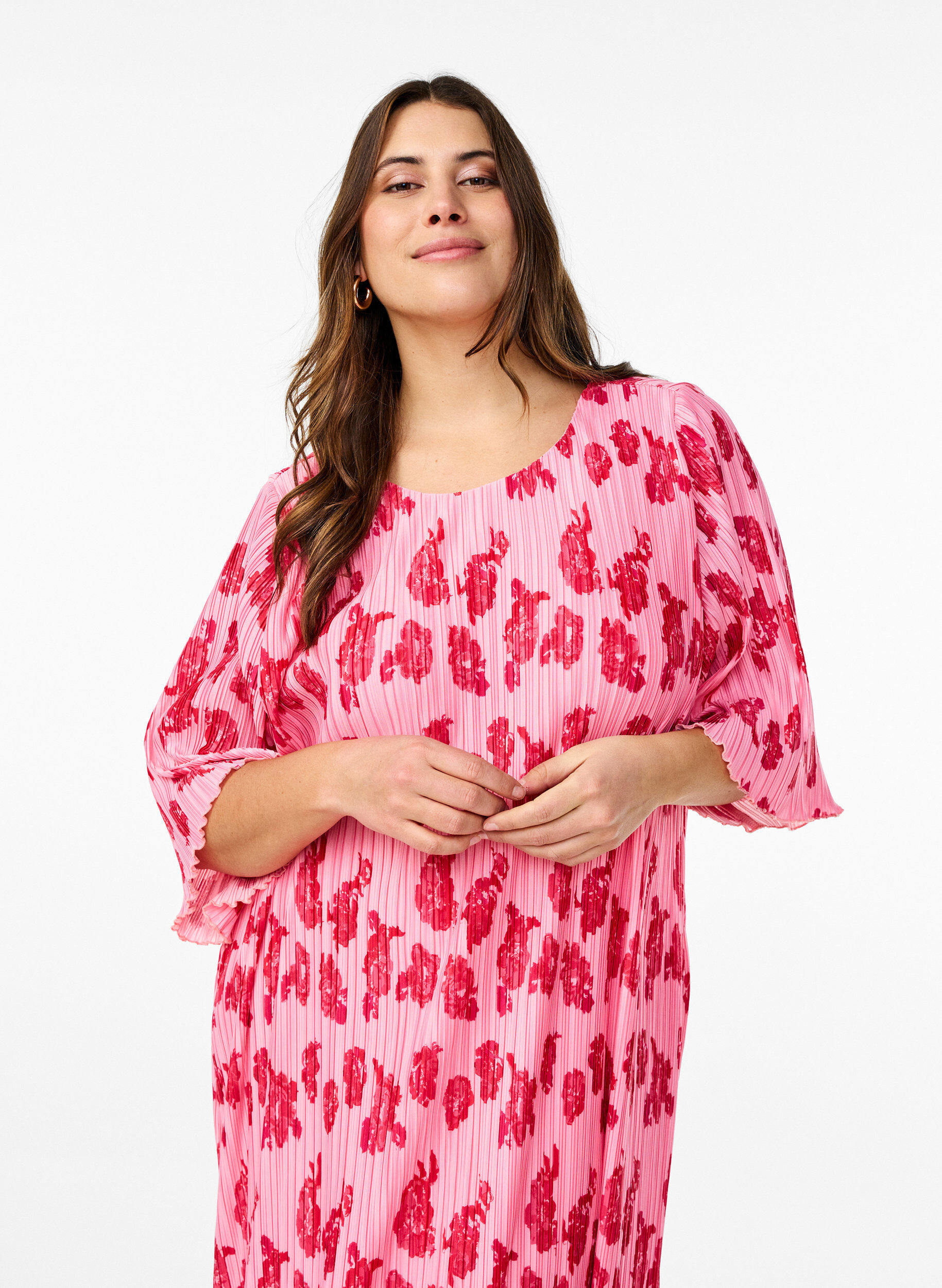 Zizzi Robe pliss&eacute;e avec manches 3/4, Rose, Model image number 2