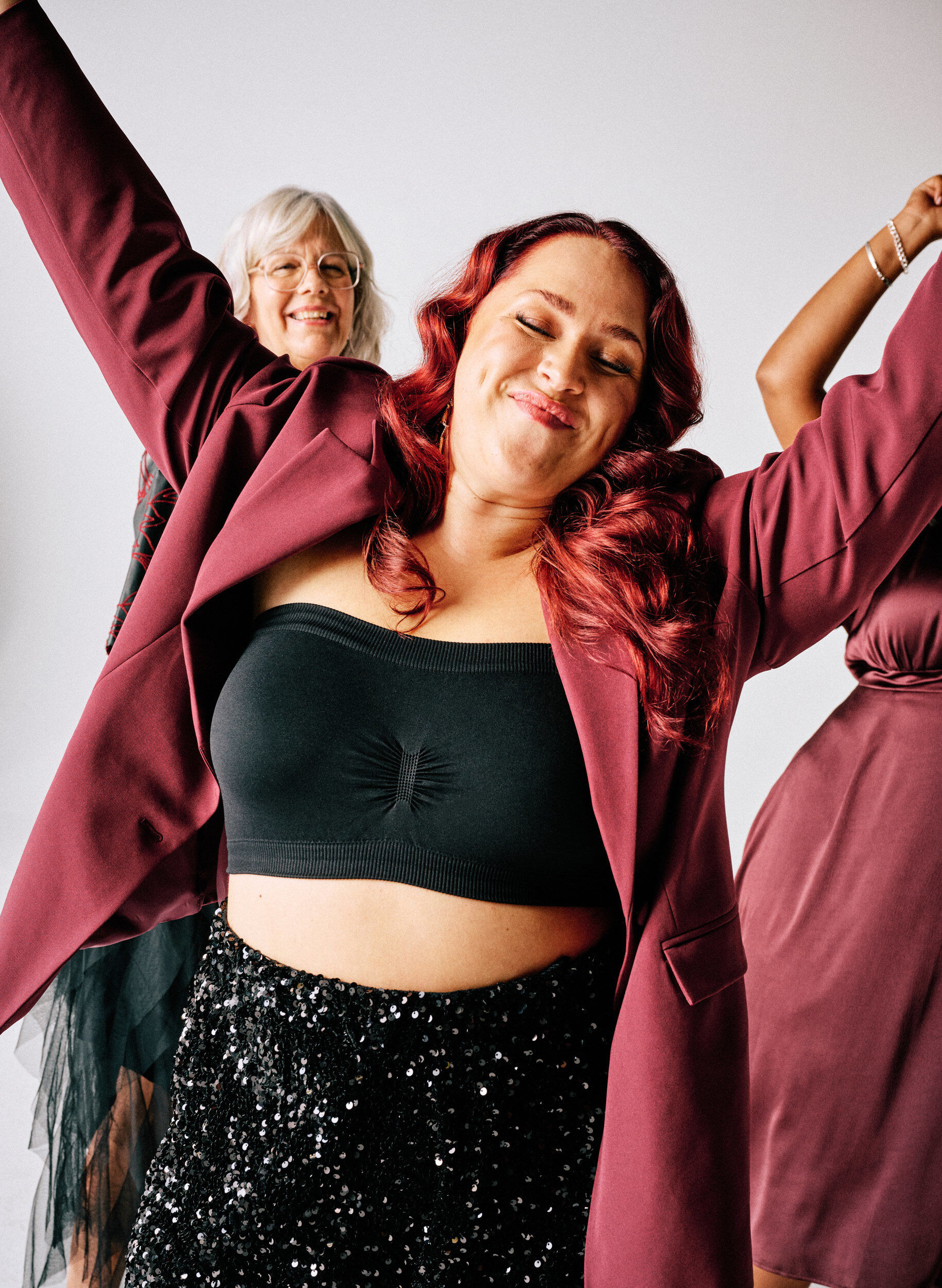 Zizzi Blazer classique avec fermeture &agrave; boutons, Bordeaux, Image image number 0