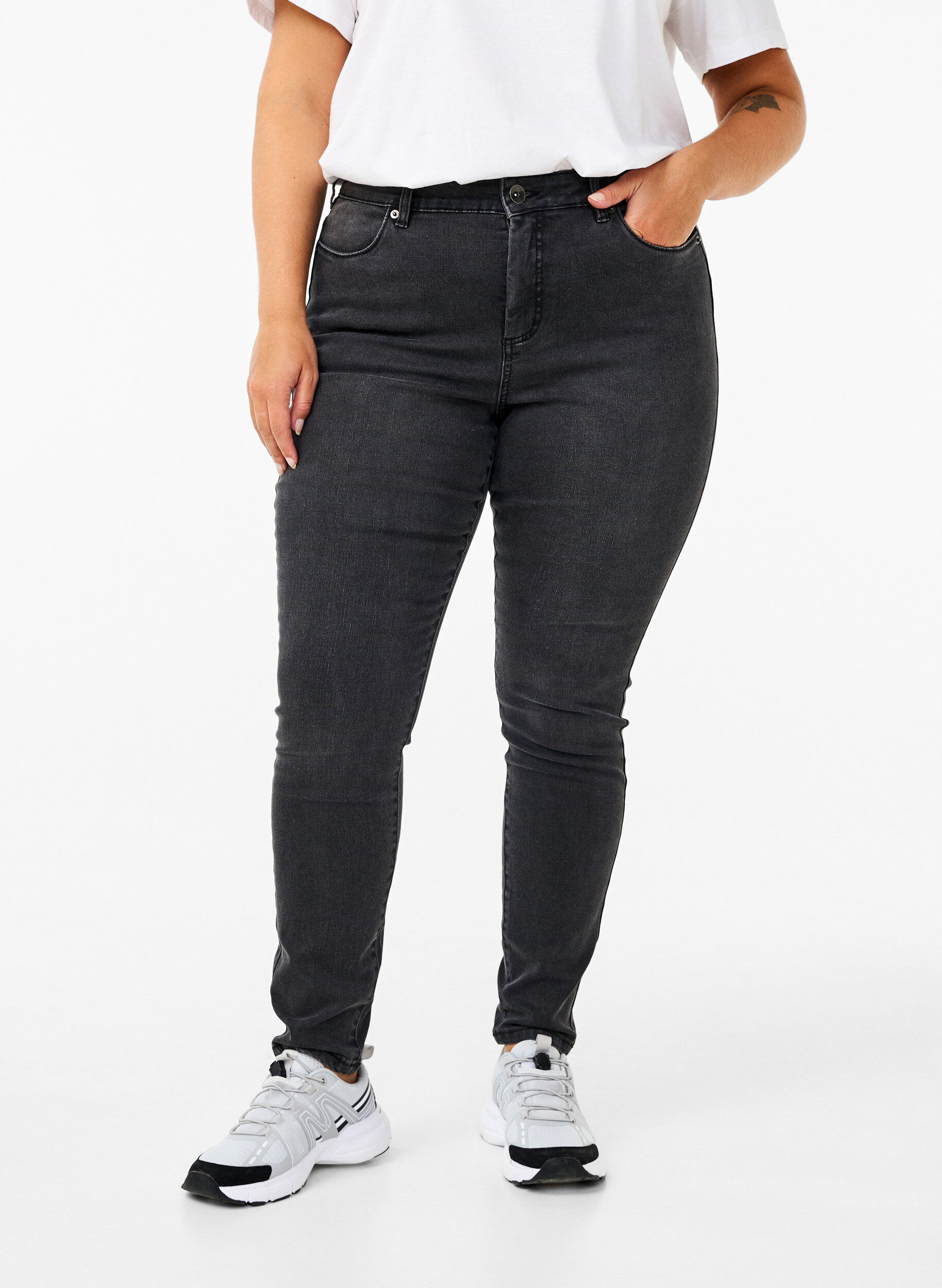 Zizzi Jean Amy taille haute et coupe super slim, Gris anthracite, Model image number 2