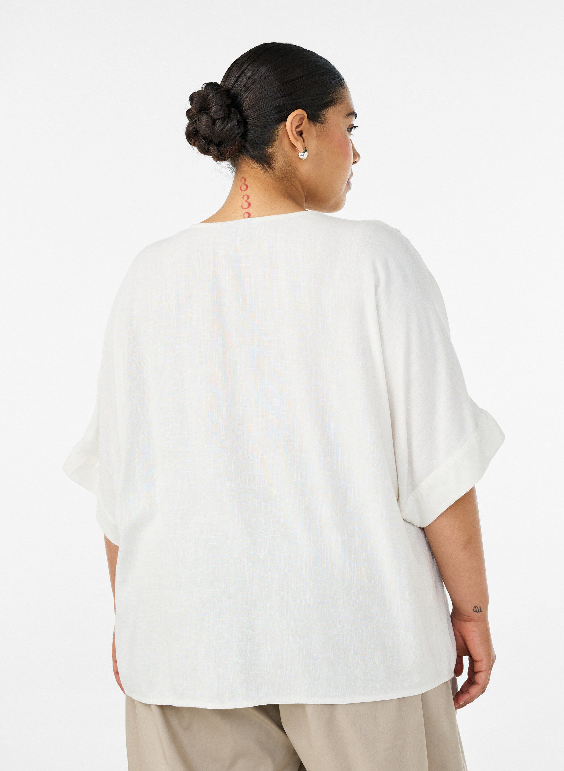 ZizziBlouse en viscose avec bordure crochet et boutons, Vanille, Model image number 2