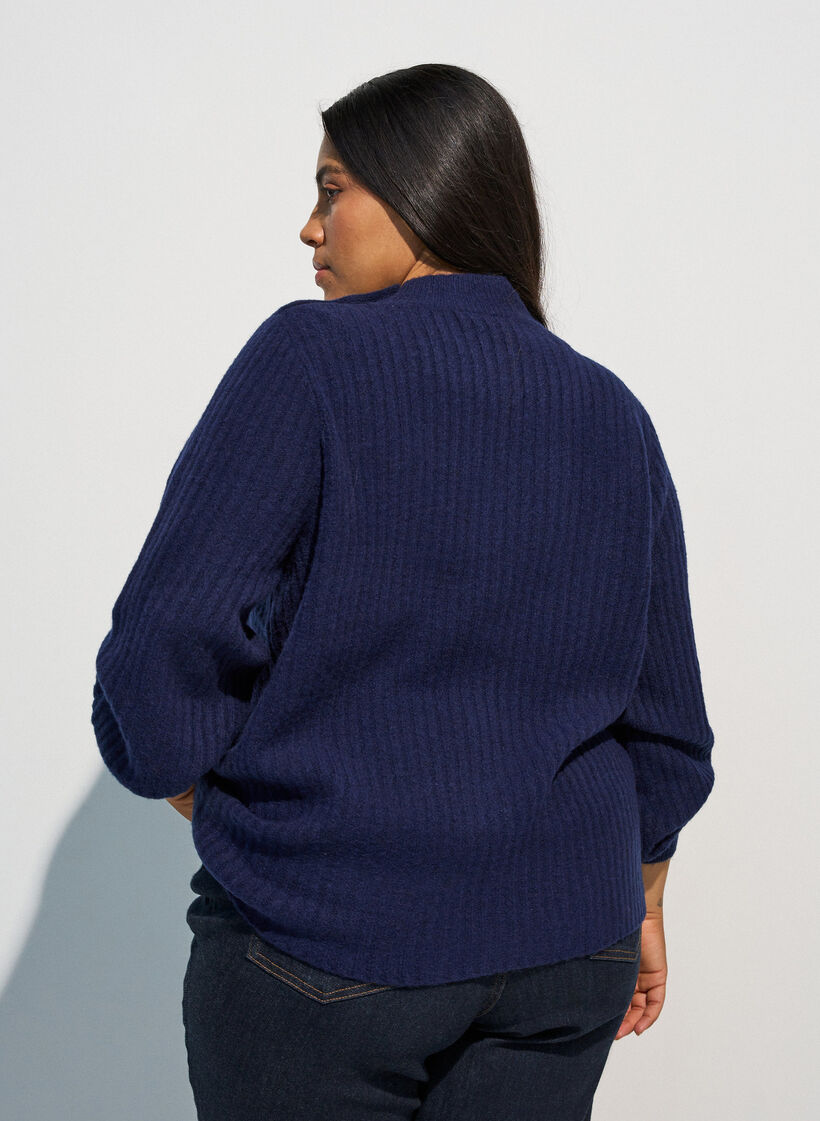 Pull c&ocirc;tel&eacute; &agrave; manches bouffantes et boutons, Bleu, Model image number 2