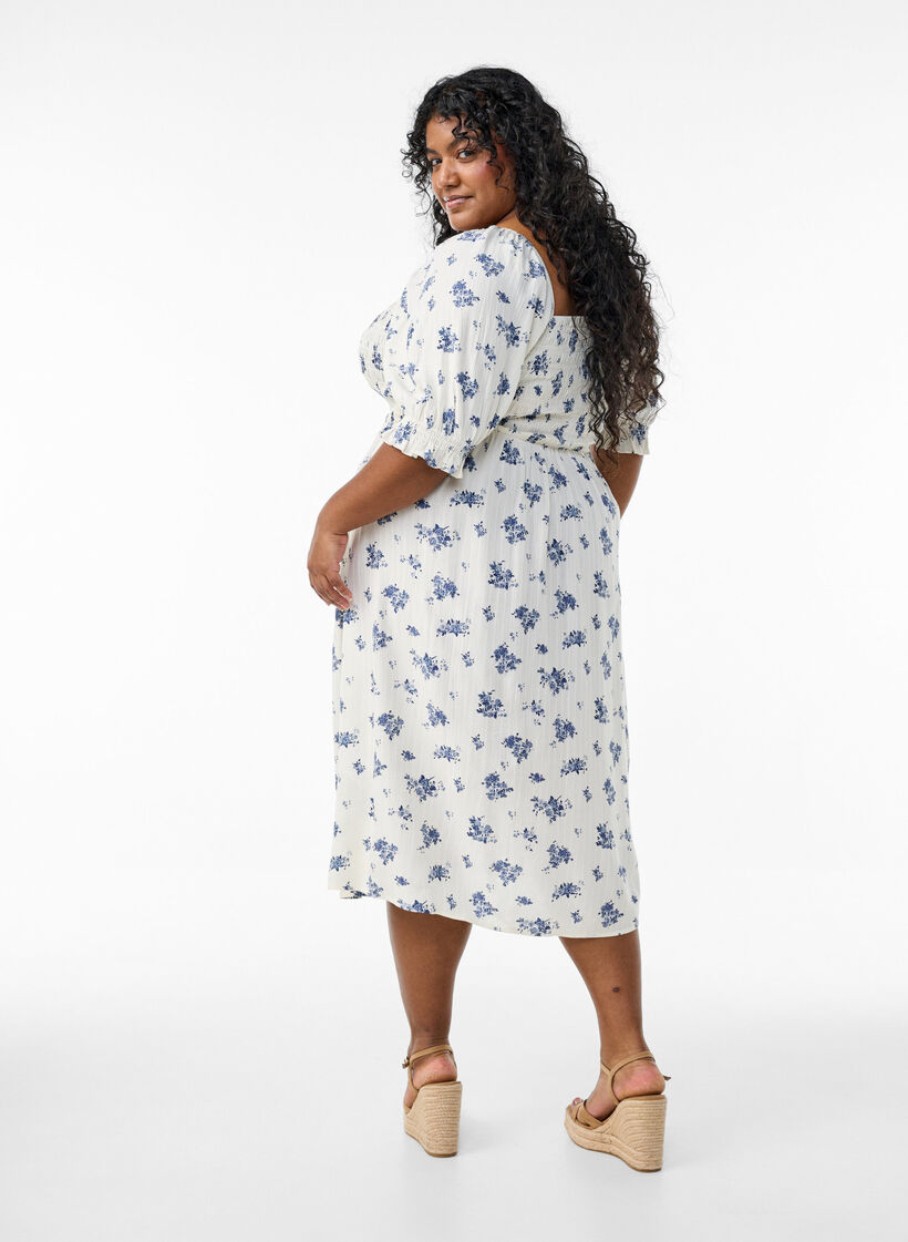 Robe midi en viscose &agrave; fleurs avec smock, Blanc, Model image number 1