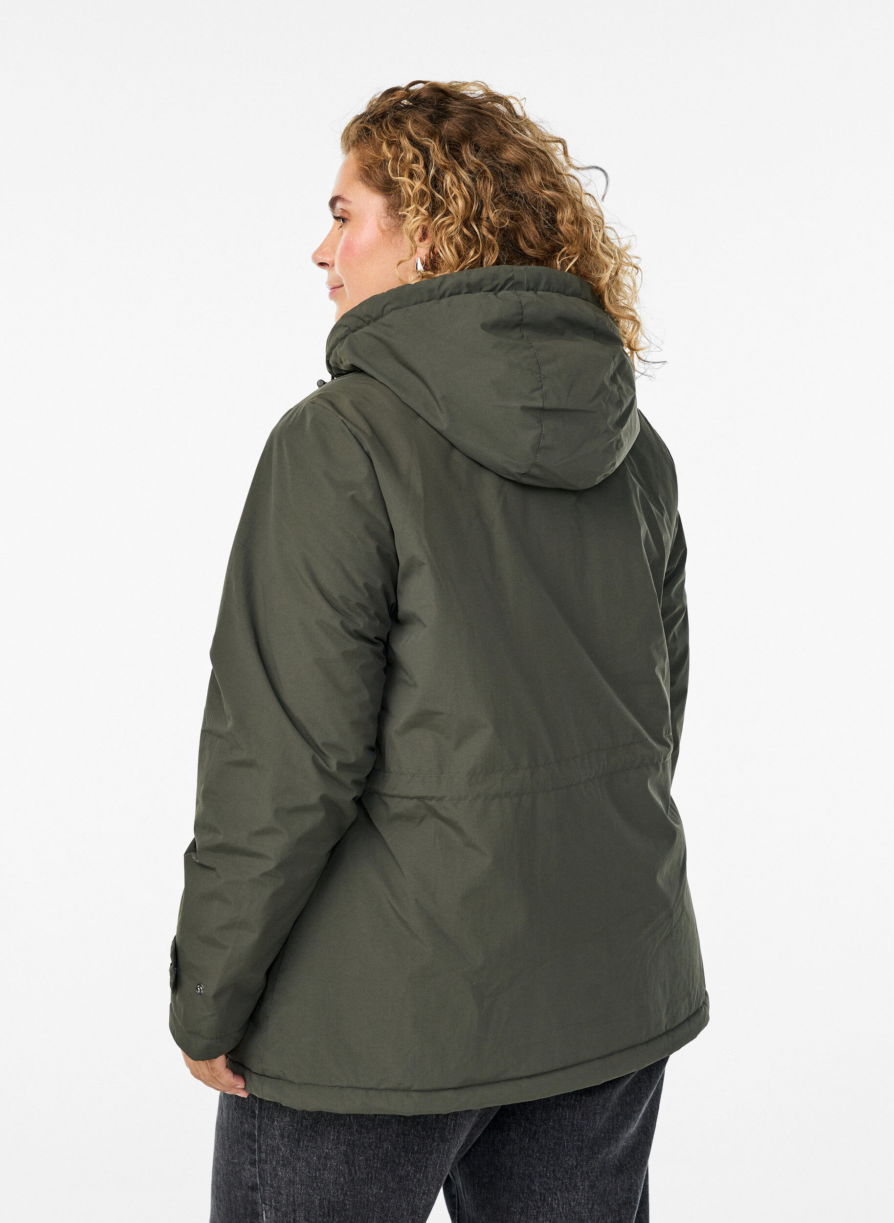 Zizzi Parka matelass&eacute; l&eacute;ger avec capuche doubl&eacute;e en teddy, Vert Kaki, Model image number 2