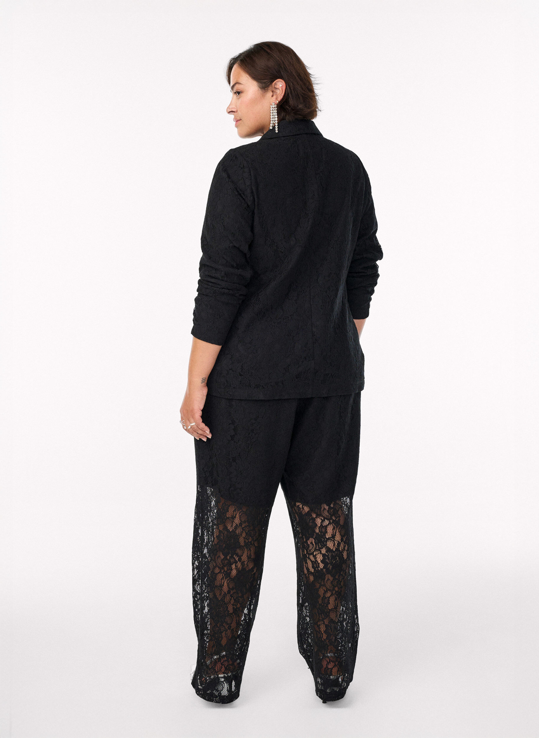 Zizzi Pantalon taille haute en dentelle, Noir, Model image number 1