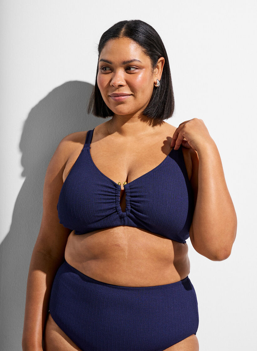 Haut de bikini textur&eacute; avec d&eacute;tail dor&eacute;, Bleu, Model image number 0