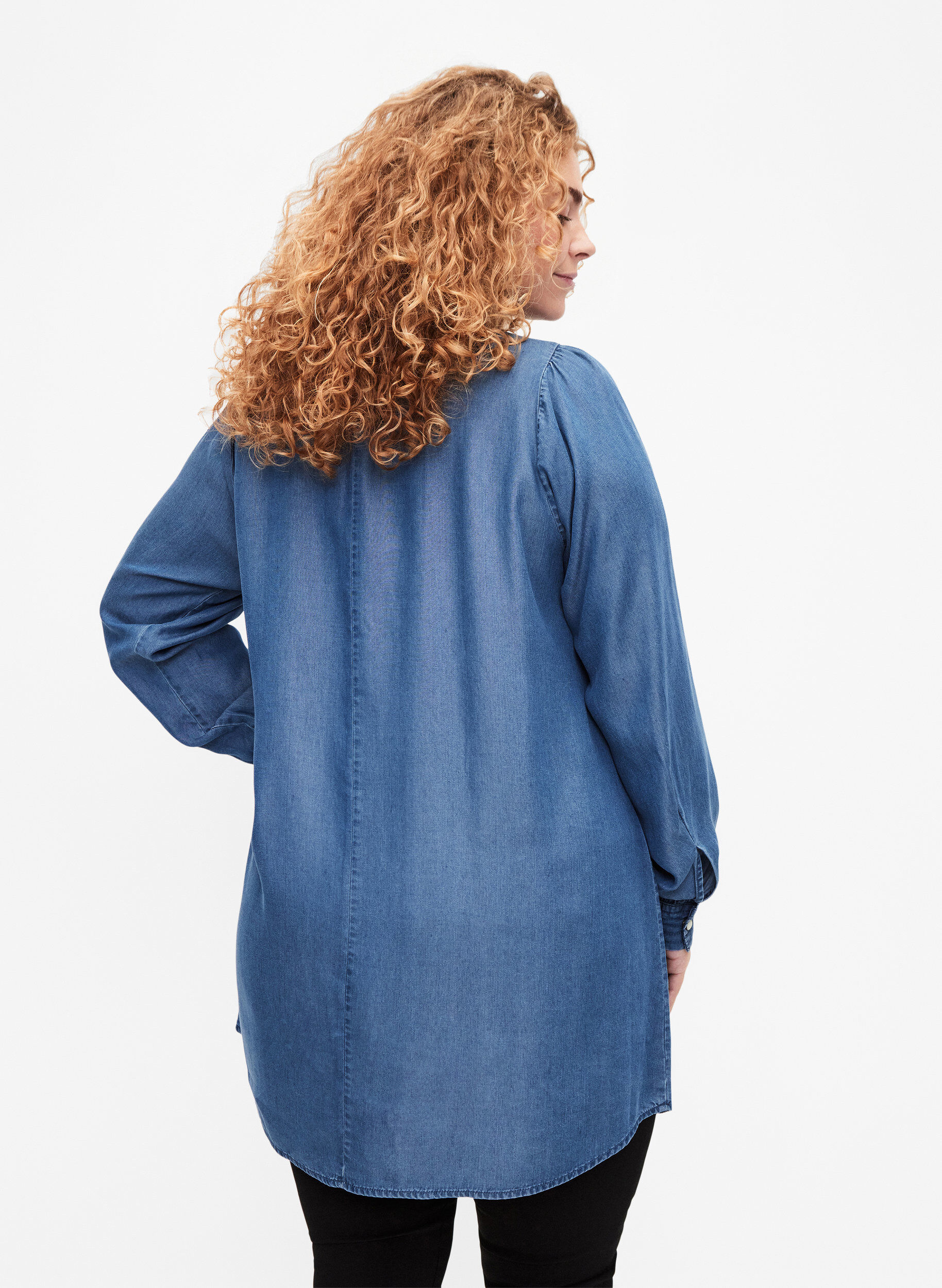 Zizzi Tunique &agrave; manches longues en Lyocell TENCEL&trade;, Medium Blue denim, Model image number 1