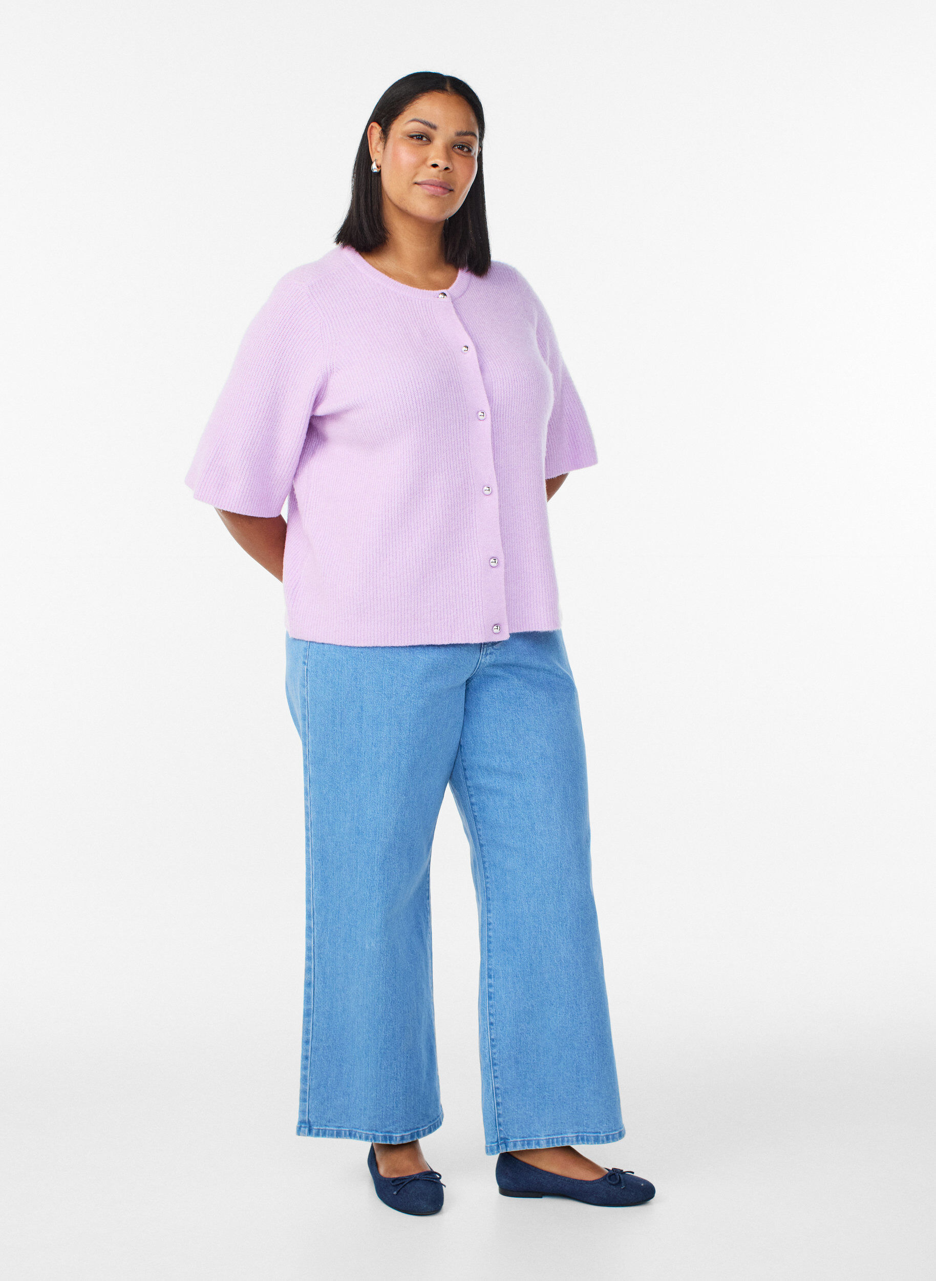 Zizzi Cardigan en maille &agrave; manches courtes avec boutons boule brillants, Mauve, Model image number 1