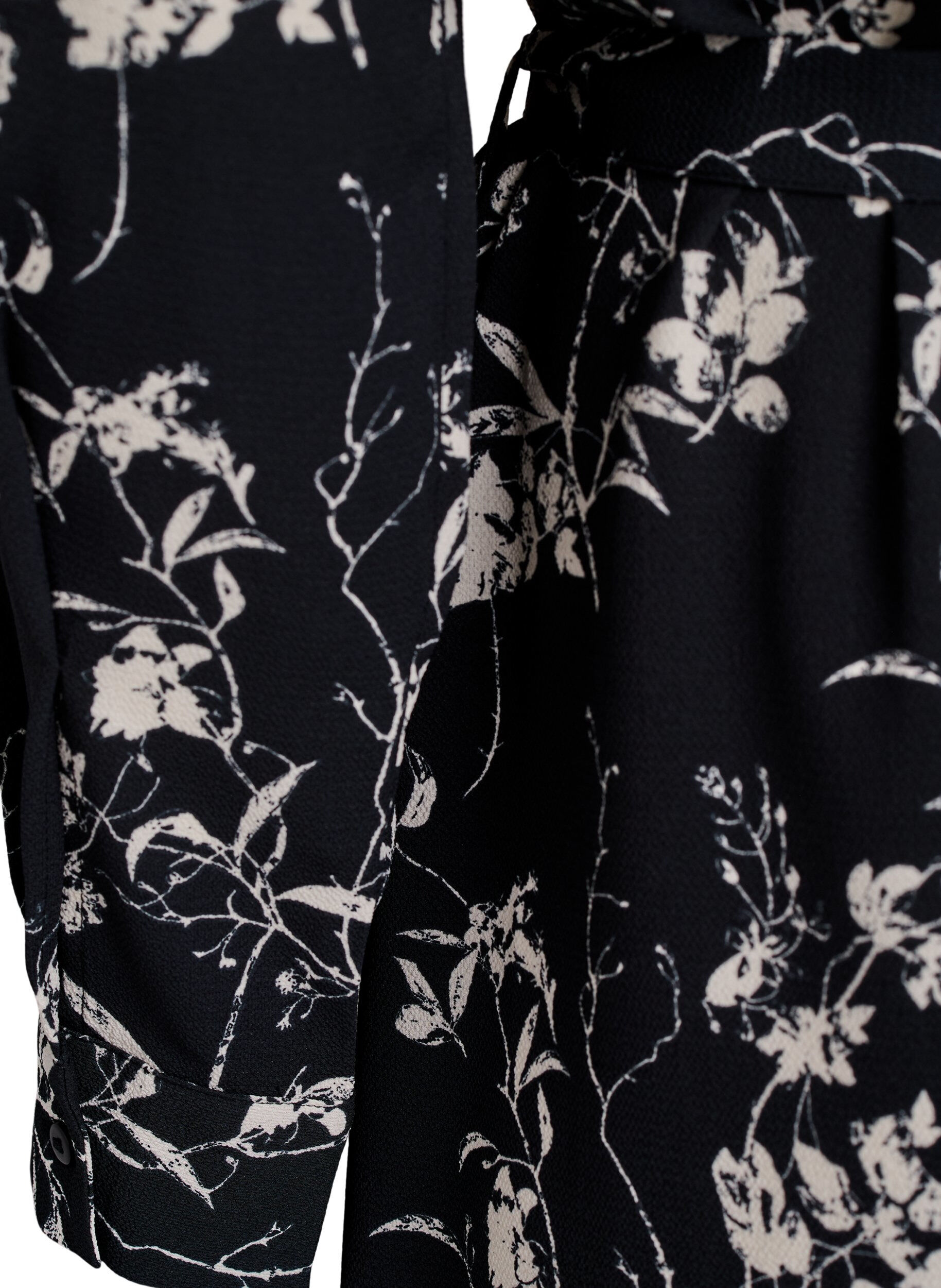 Zizzi Robe chemise &agrave; manches longues avec ceinture &agrave; nouer, Noir, Packshot image number 3