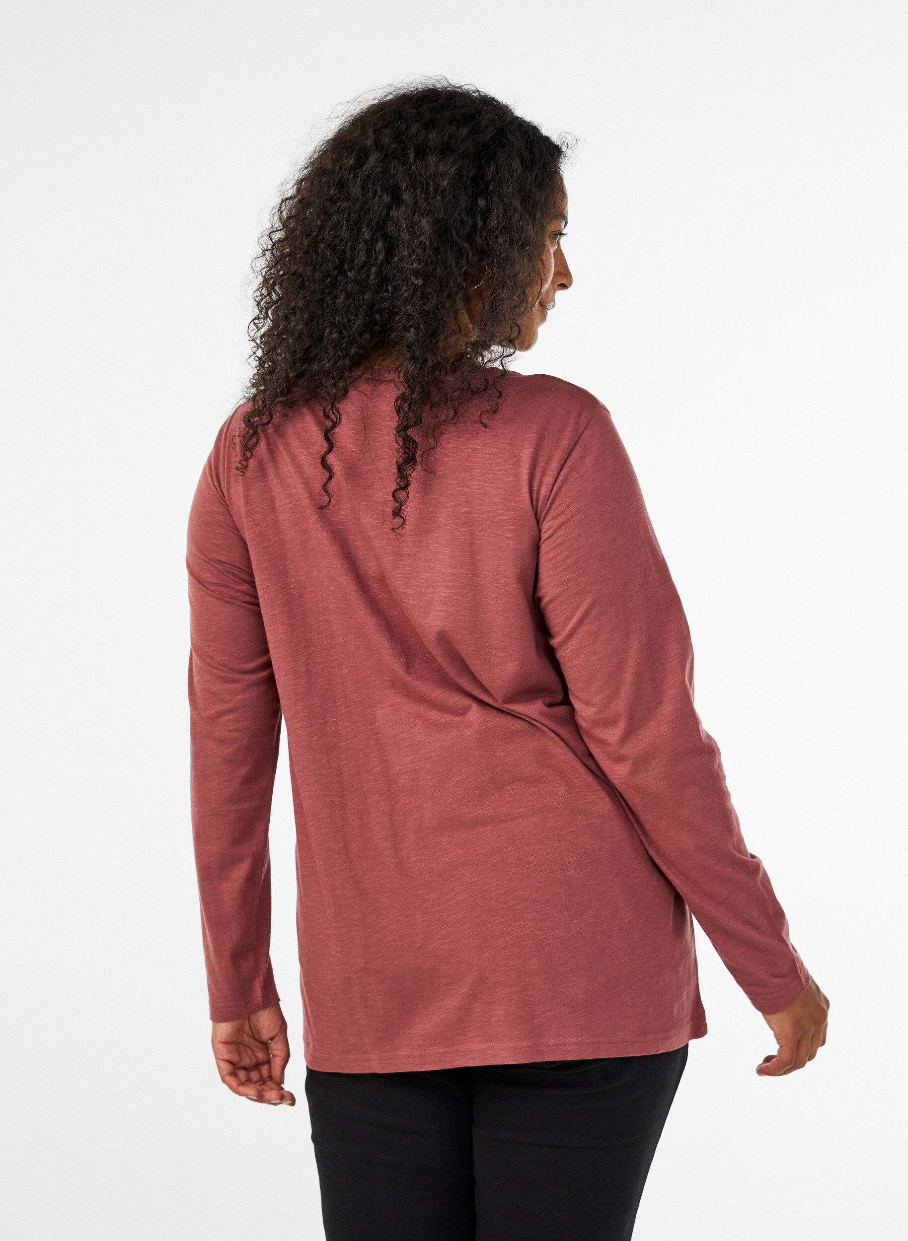 ZizziT-shirt &agrave; manches longues avec col V et boutons, Marron, Model image number 2