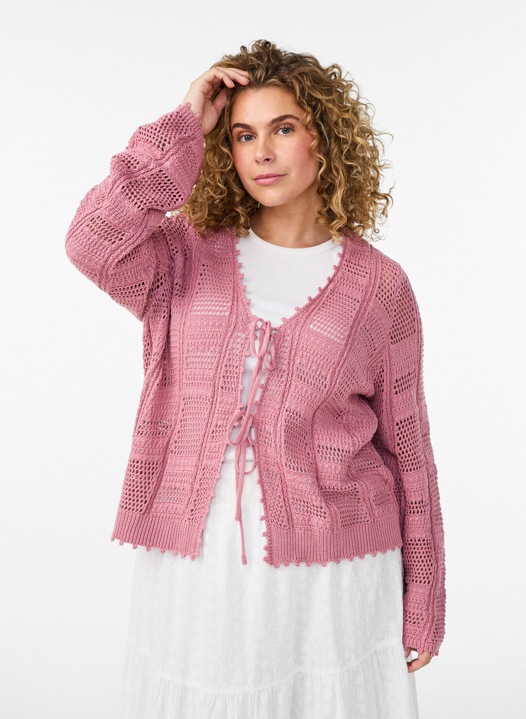 Zizzi Cardigan en maille avec liens et motifs ajour&eacute;s, Rose, Model image number 0