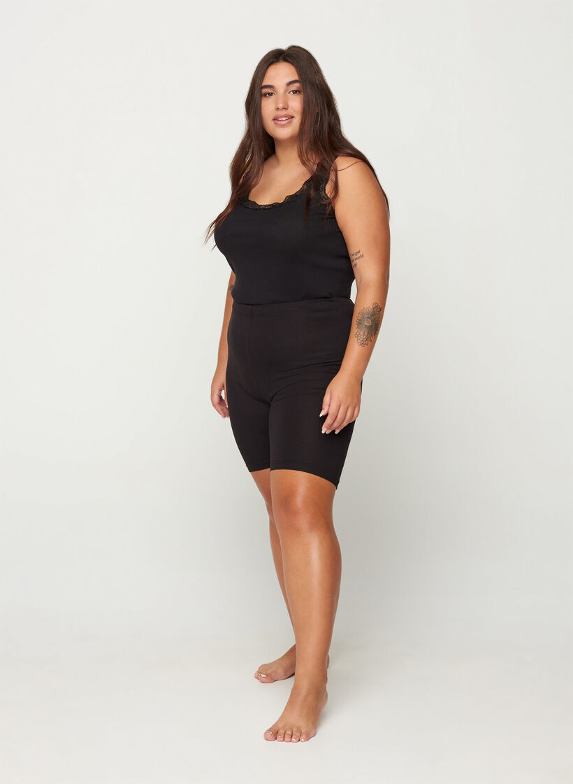 Short cycliste de base de couleur unie, Noir, Model image number 1