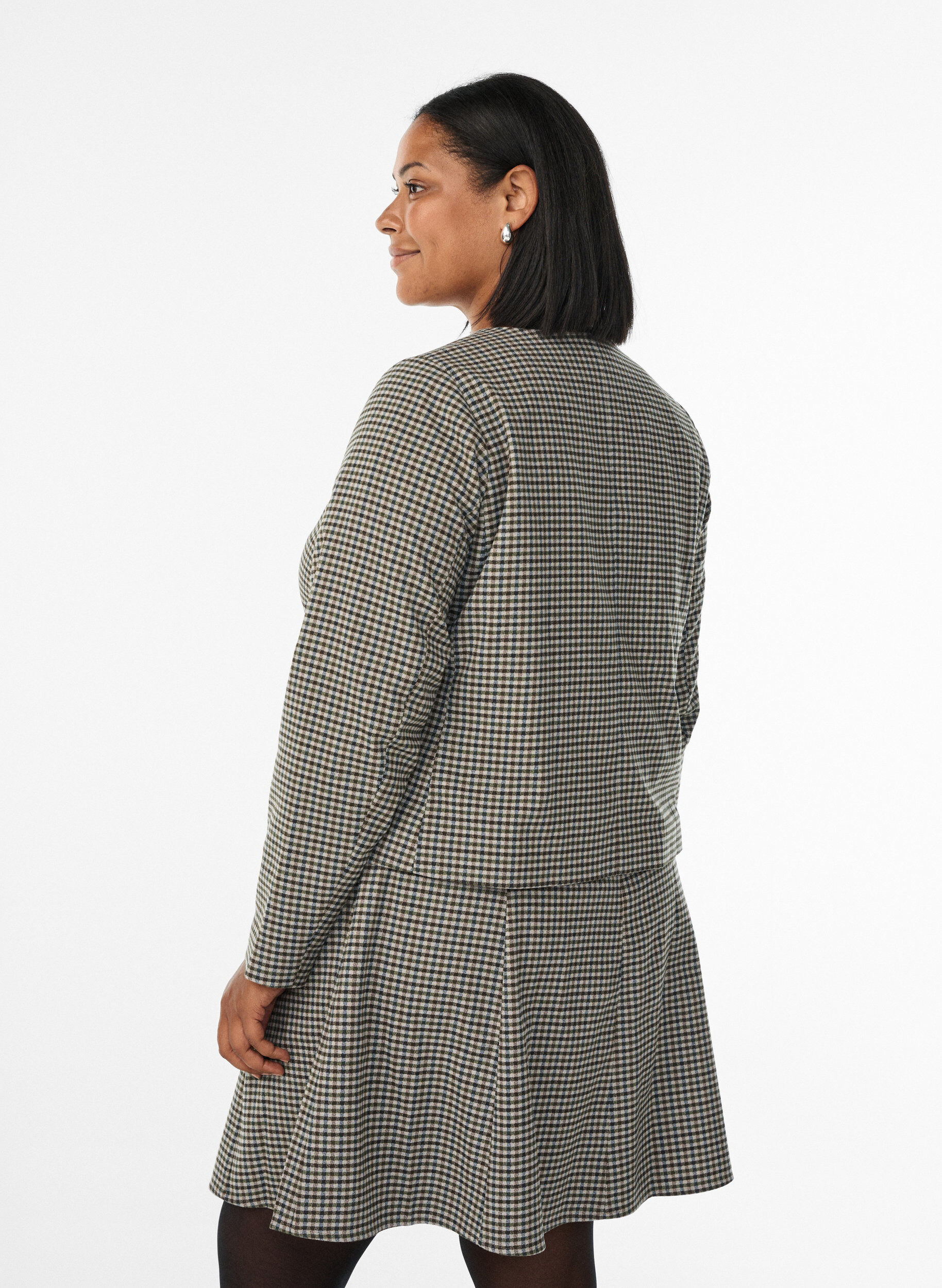 Zizzi Veste courte avec boutons dor&eacute;s, Marron, Model image number 2