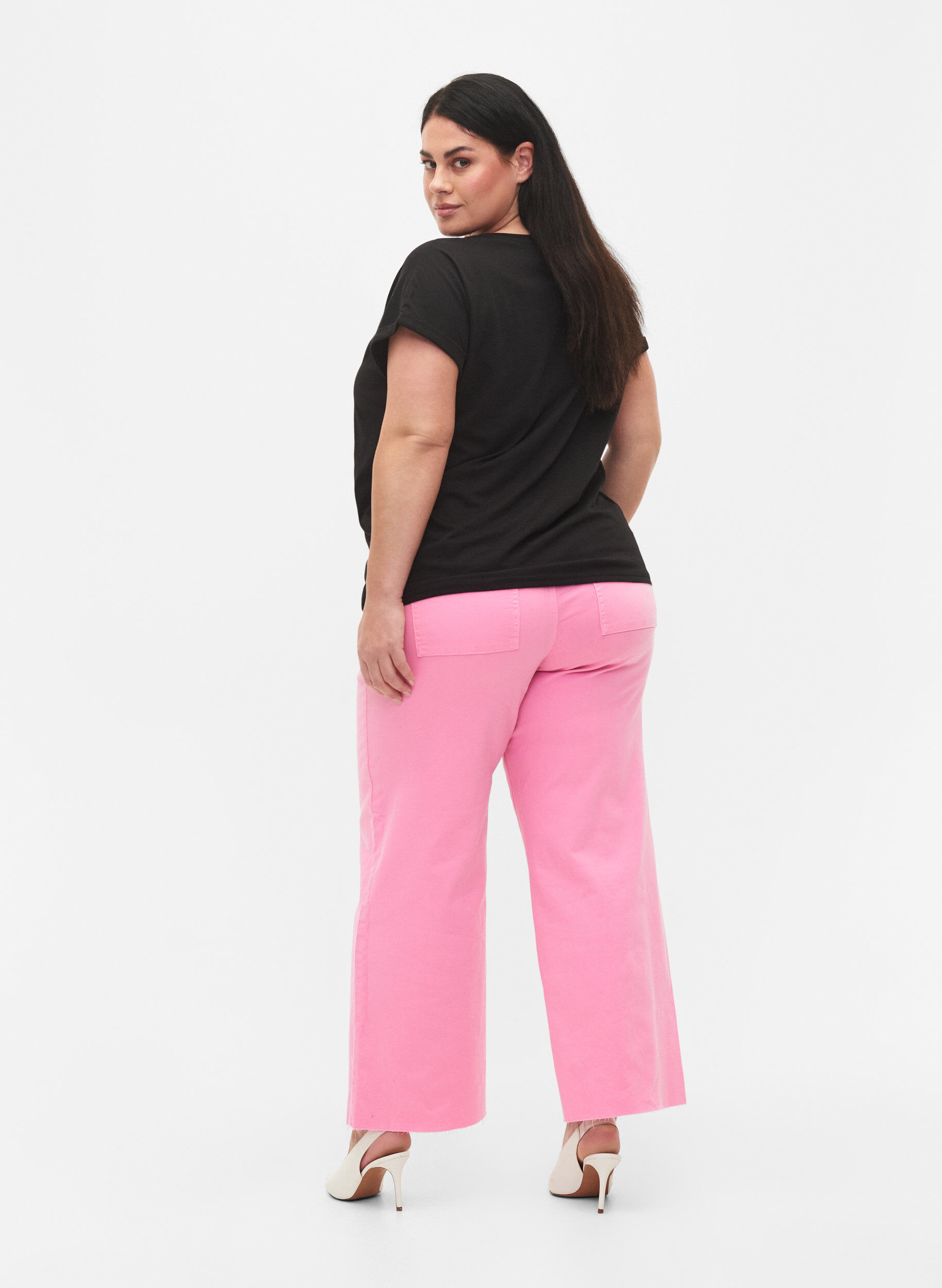 Zizzi Jeans &eacute;vas&eacute;s &agrave; taille haute, Rose, Model image number 1