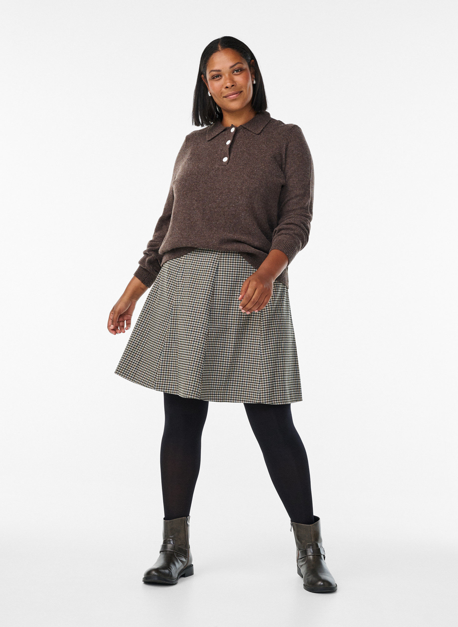 Zizzi Pull en doux m&eacute;lange de laine m&eacute;rinos avec col polo., Marron, Model image number 1