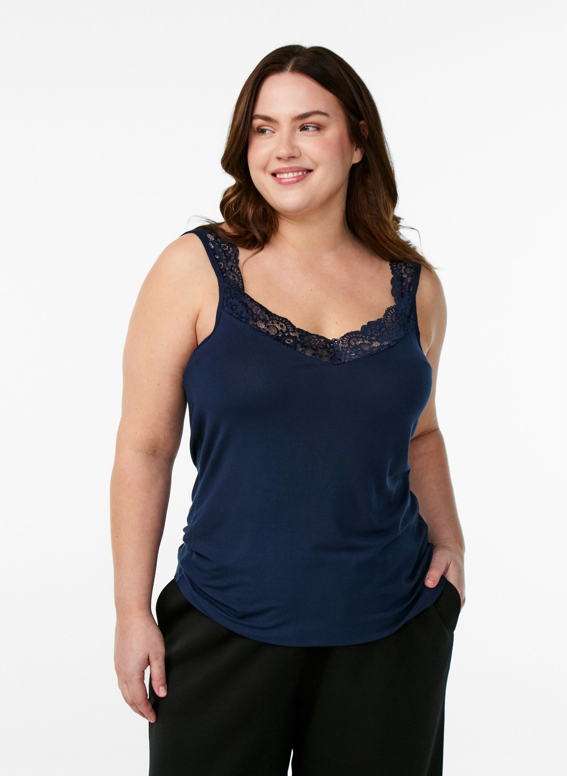 Zizzi Top en viscose avec bord en dentelle, Bleu, Model image number 0