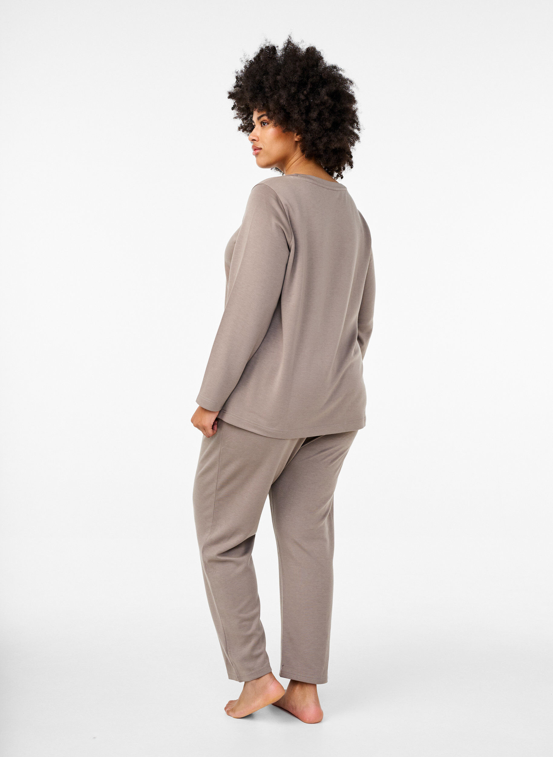 Zizzi Pantalon comprenant du modal avec ceinture &eacute;lastiqu&eacute;e, Beige, Model image number 1