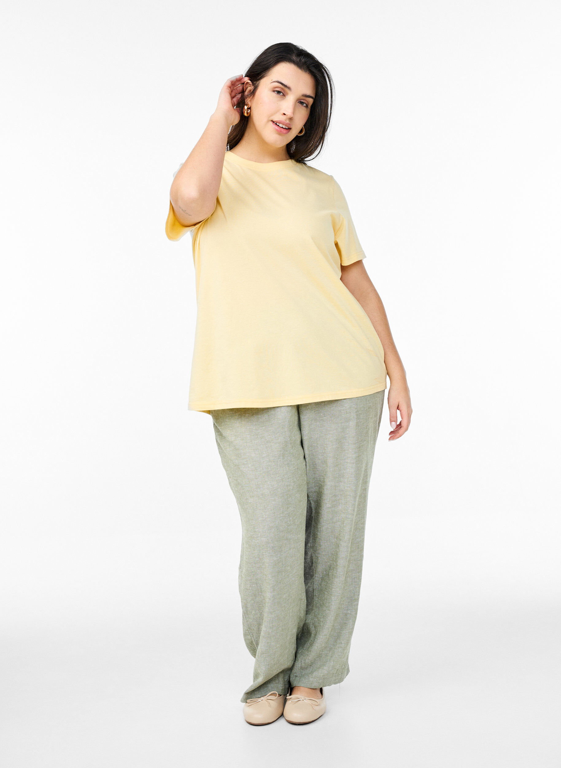 ZizziT-shirt basique en coton &agrave; col rond, Jaune clair, Model image number 1