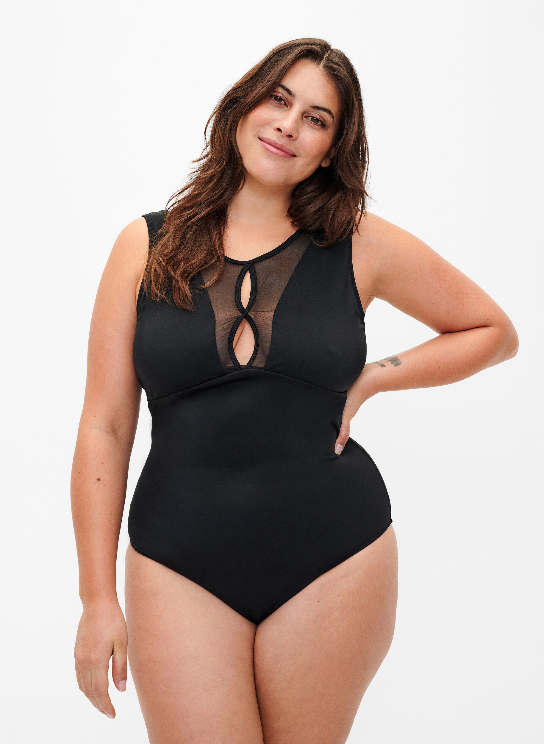 Zizzi Maillot de bain avec d&eacute;tails en r&eacute;sille sur le devant, Black, Model image number 0