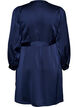 Robe courte en satin avec coupe portefeuille, Bleu, Packshot image number 1
