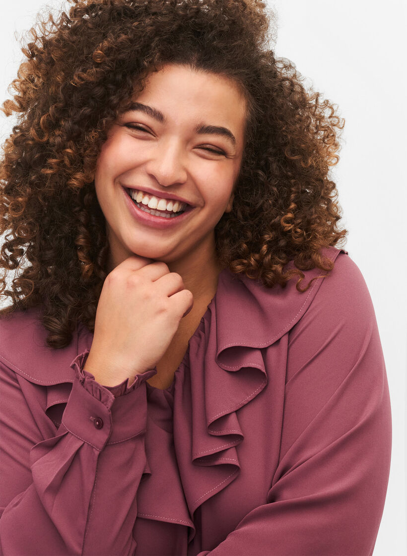 Blouse à manches longues à volants, Renaissance Rose, Model image number 2