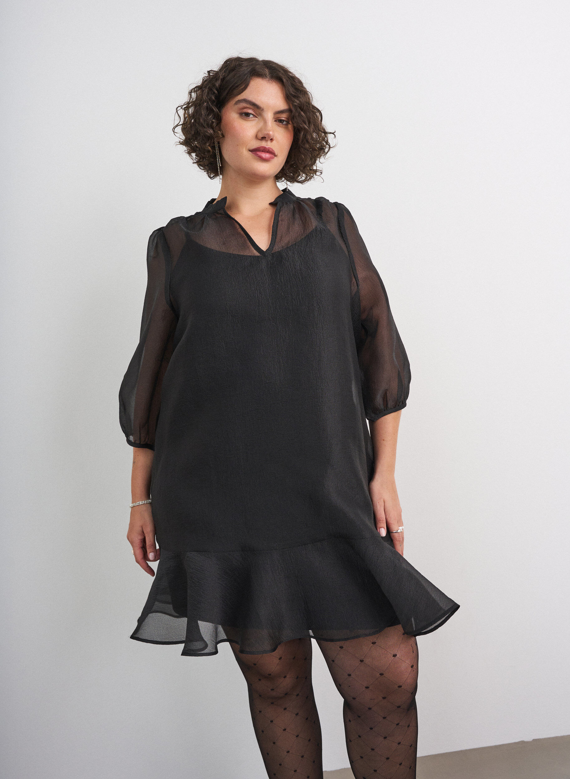 ZizziRobe courte en organza avec ourlet &agrave; volants, Noir, Model image number 0