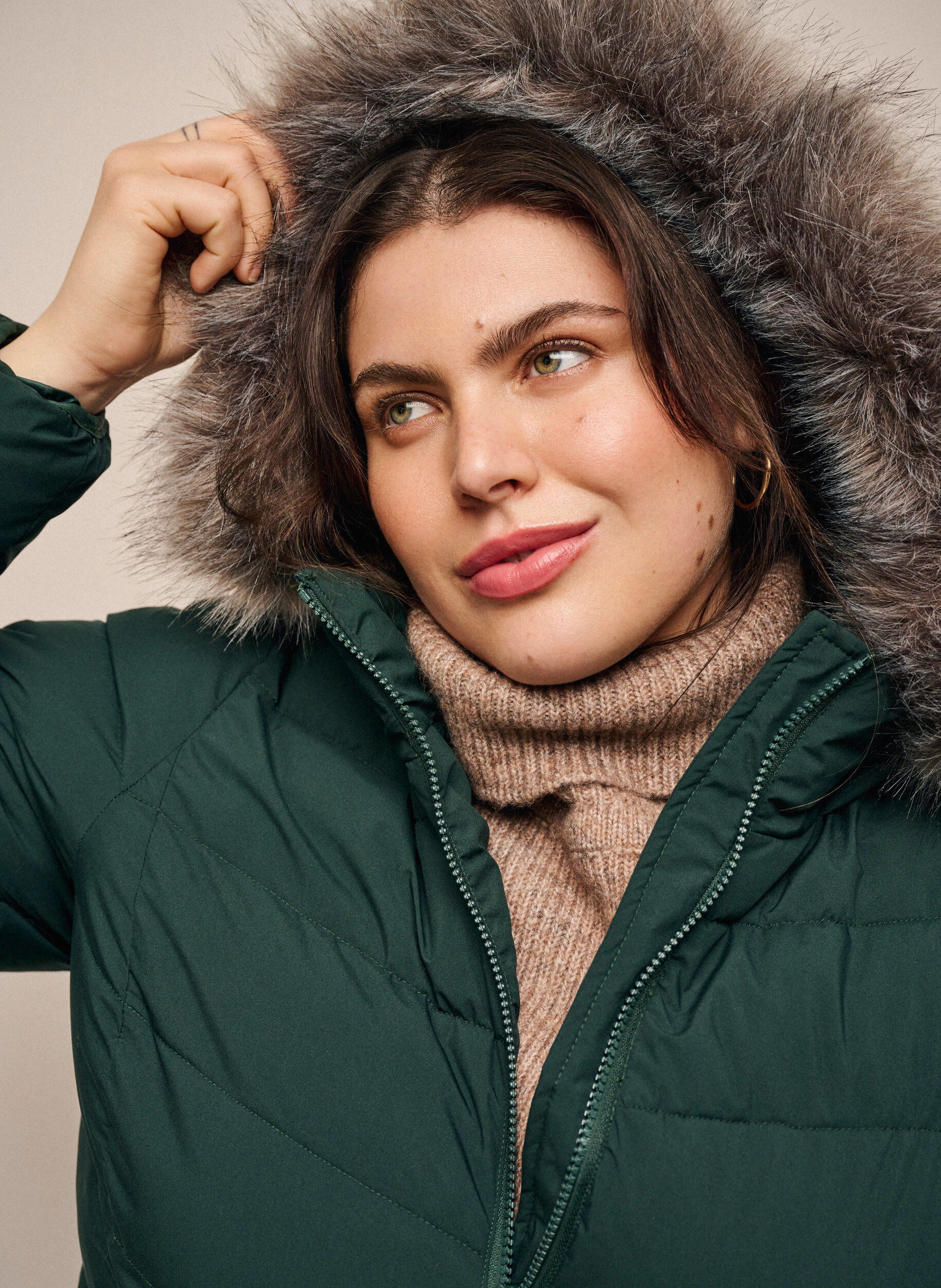 Zizzi Veste courte &agrave; capuche, Vert fonc&eacute;, Image image number 0