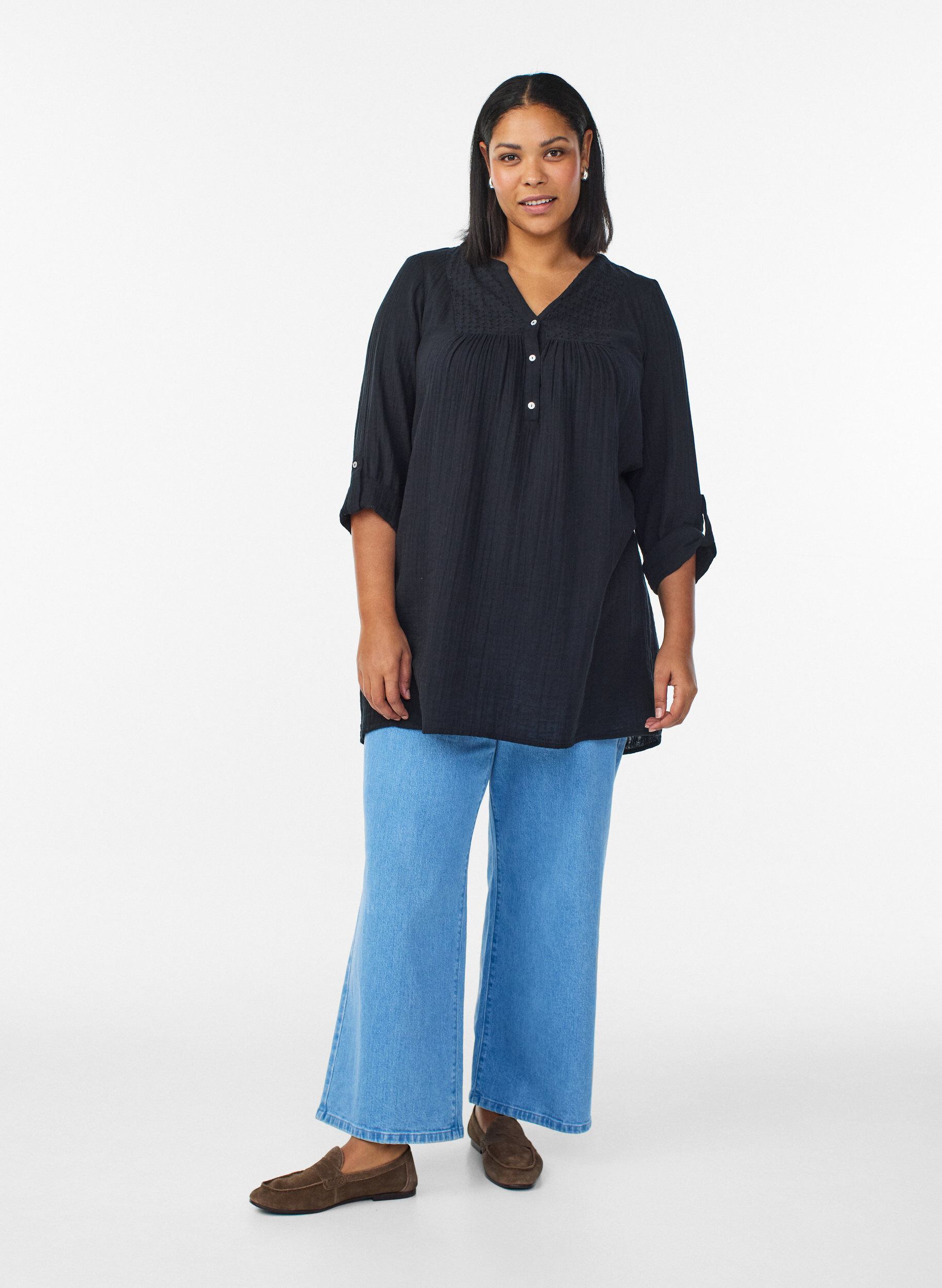 Zizzi Tunique en mousseline de coton avec broderie anglaise, Noir, Model image number 1